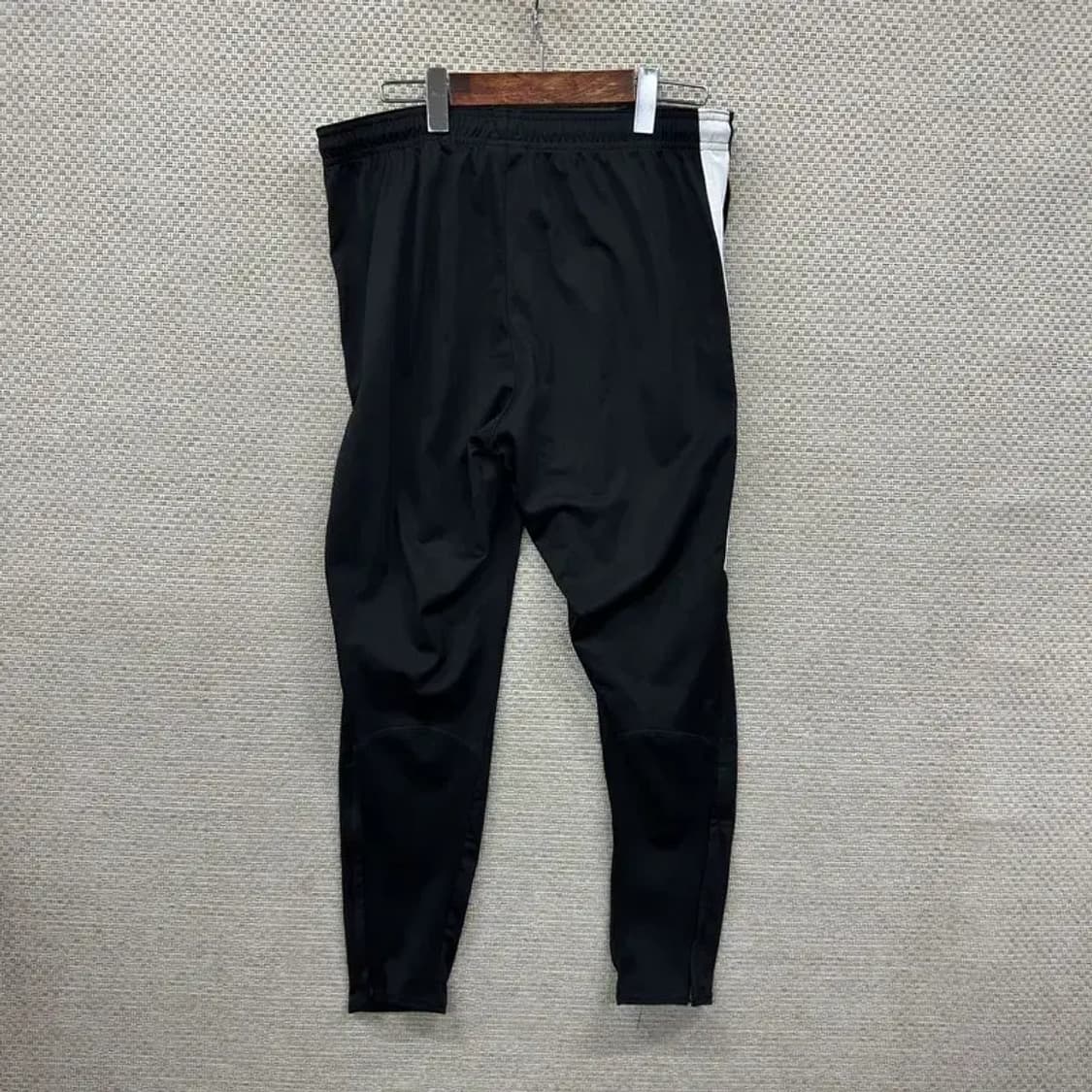 나이키 자수로고 드라이핏 트랙팬츠 츄리닝바지 XL A01065 상품이미지2