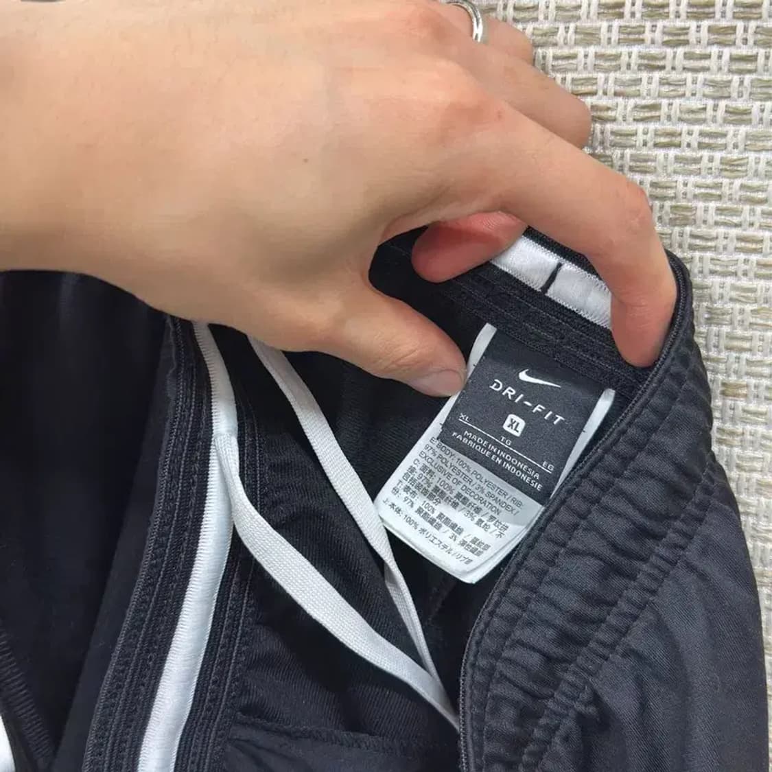 나이키 자수로고 드라이핏 트랙팬츠 츄리닝바지 XL A01065 상품이미지3