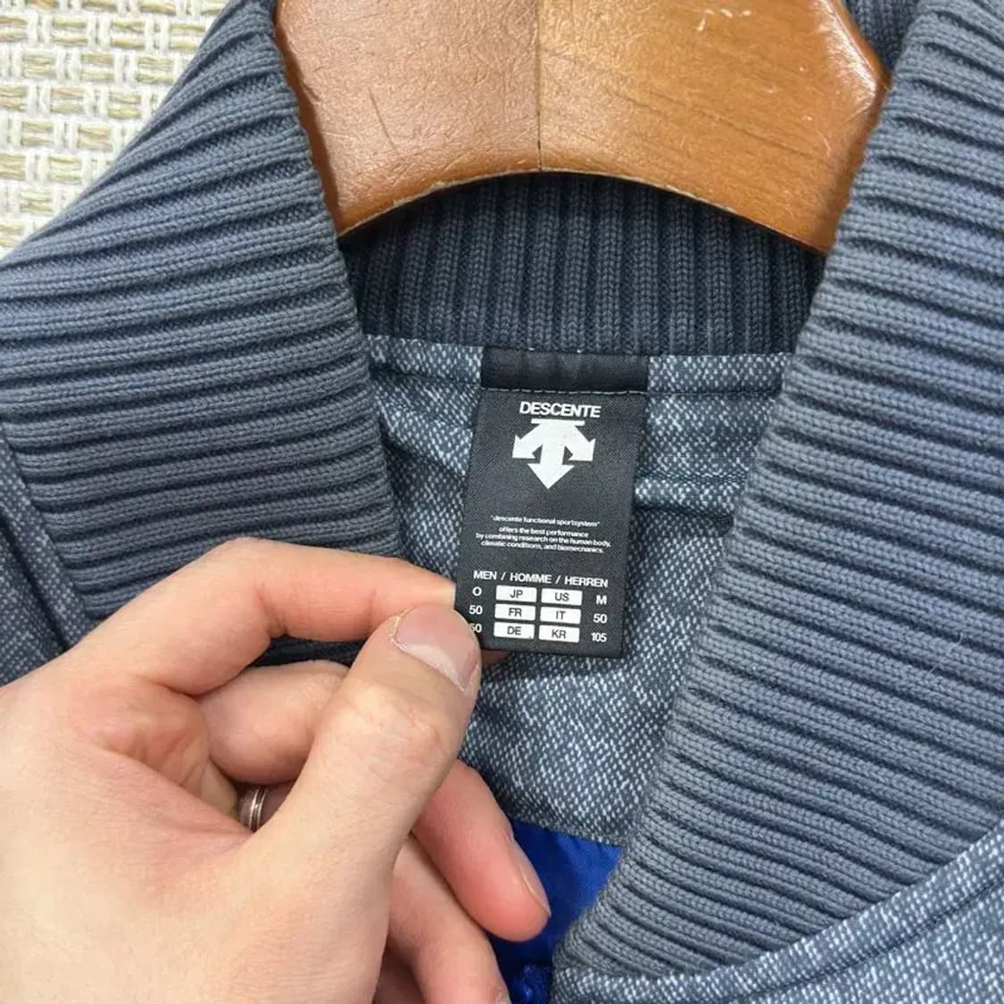 데상트 캐주얼 자수로고 패딩 조끼 자켓 105 A01134 상품이미지3