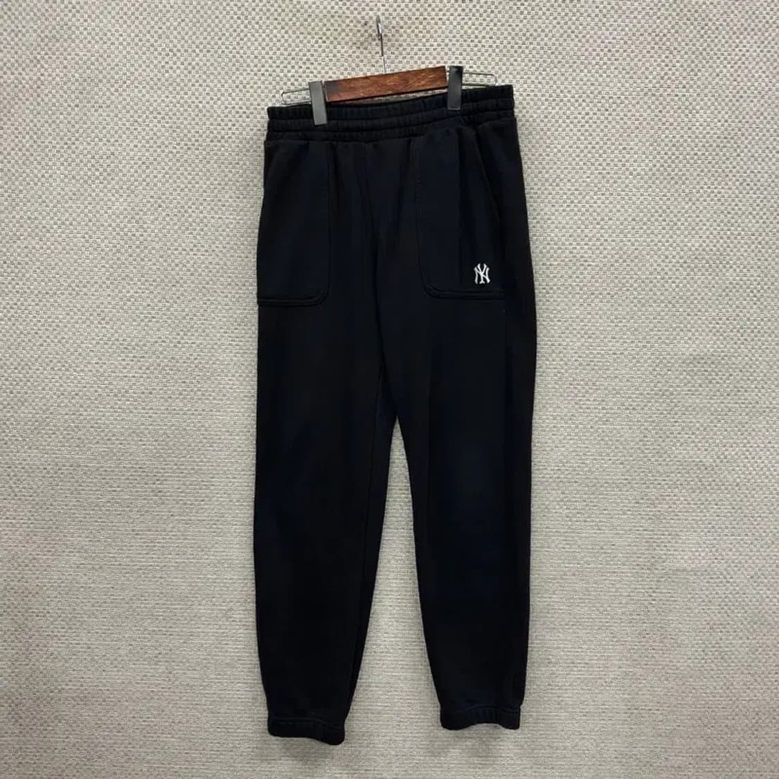 MLB 뉴욕양키스자수 조거 츄리닝바지 M A01160 상품이미지1