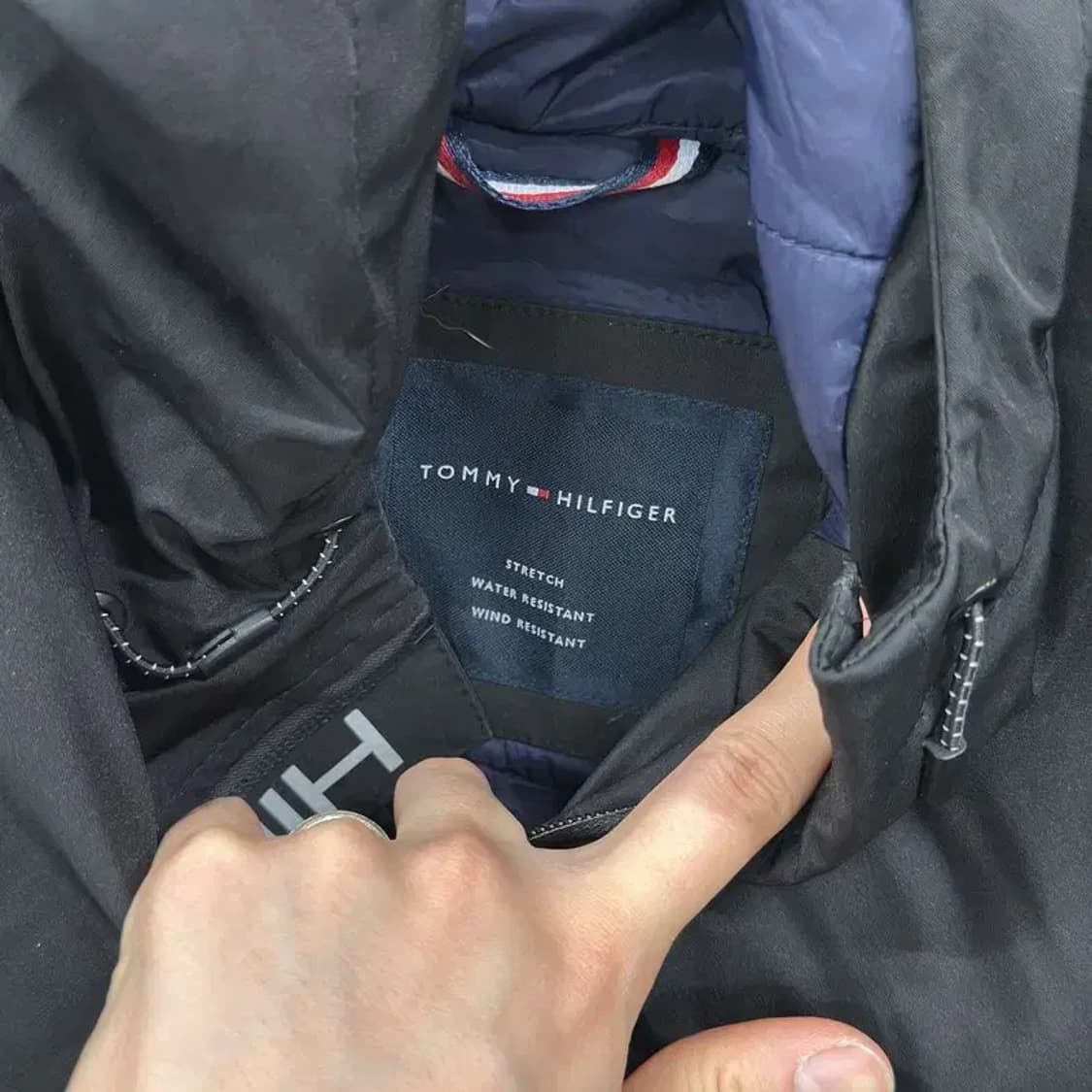 타미힐피거 올드스쿨 오버핏 누빔 바람막이 점퍼 M A01212 상품이미지4