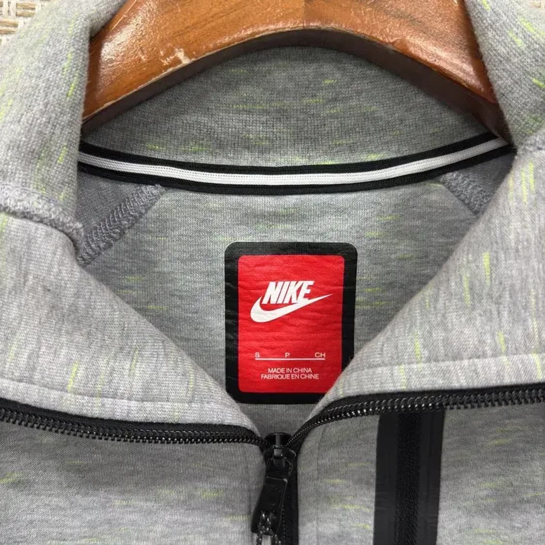 나이키 캐주얼 테크팩 프린팅로고 후드집업 S A01305 상품이미지3