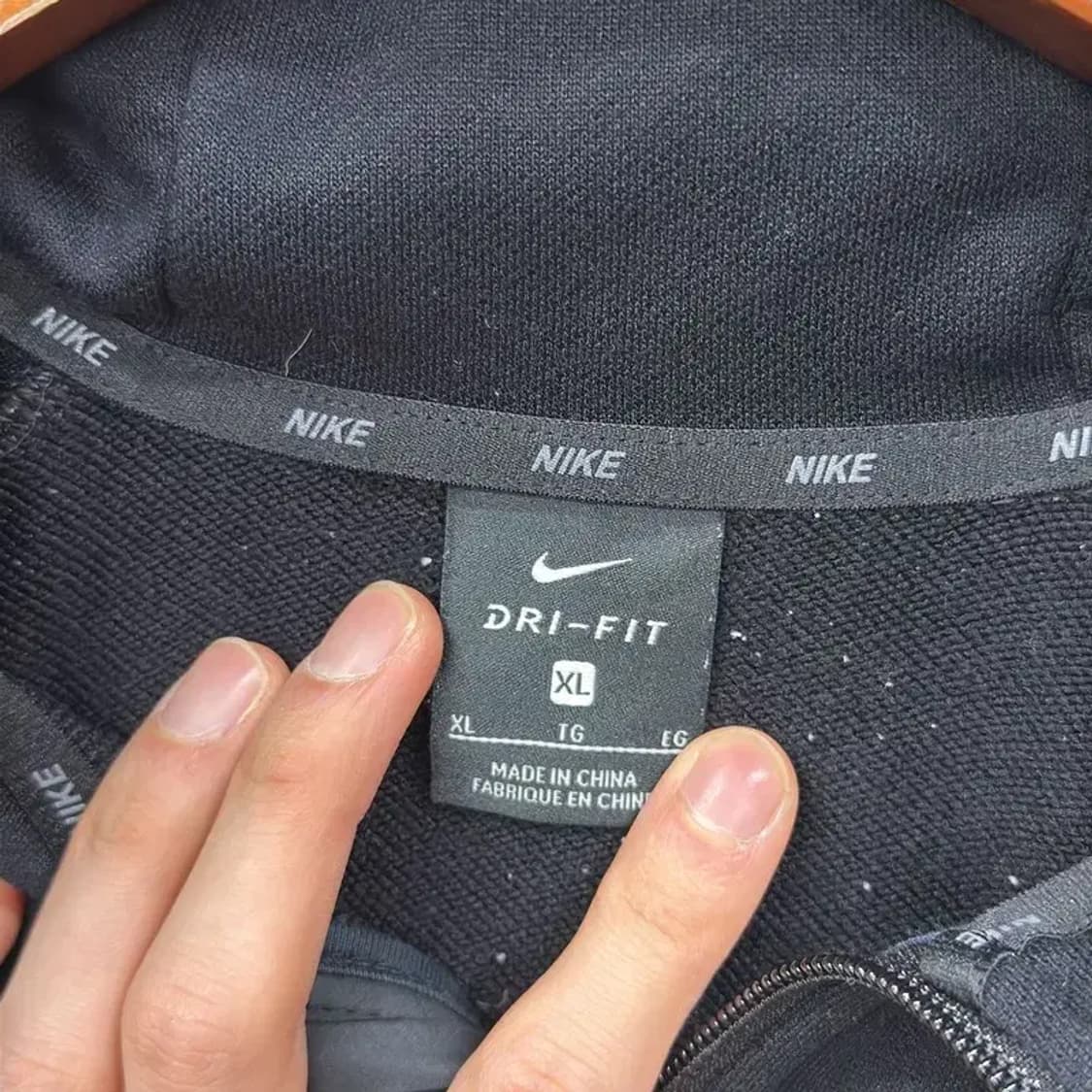나이키 드라이핏 프린팅로고 후드집업 XL A01309 상품이미지3