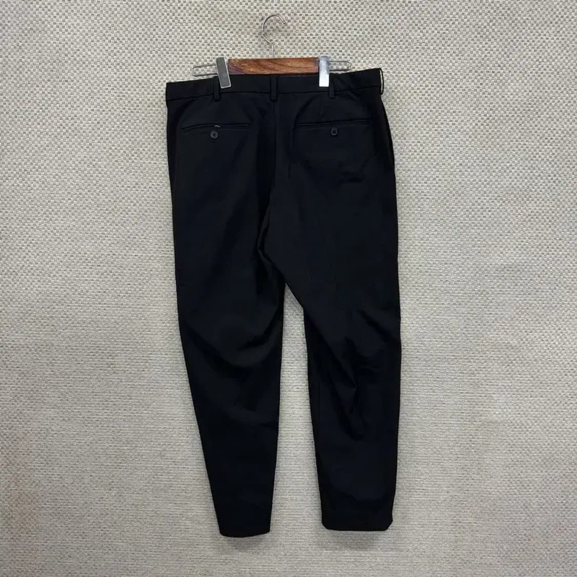 유니클로 캐주얼 블랙 슬랙스 팬츠 L A01320 상품이미지2