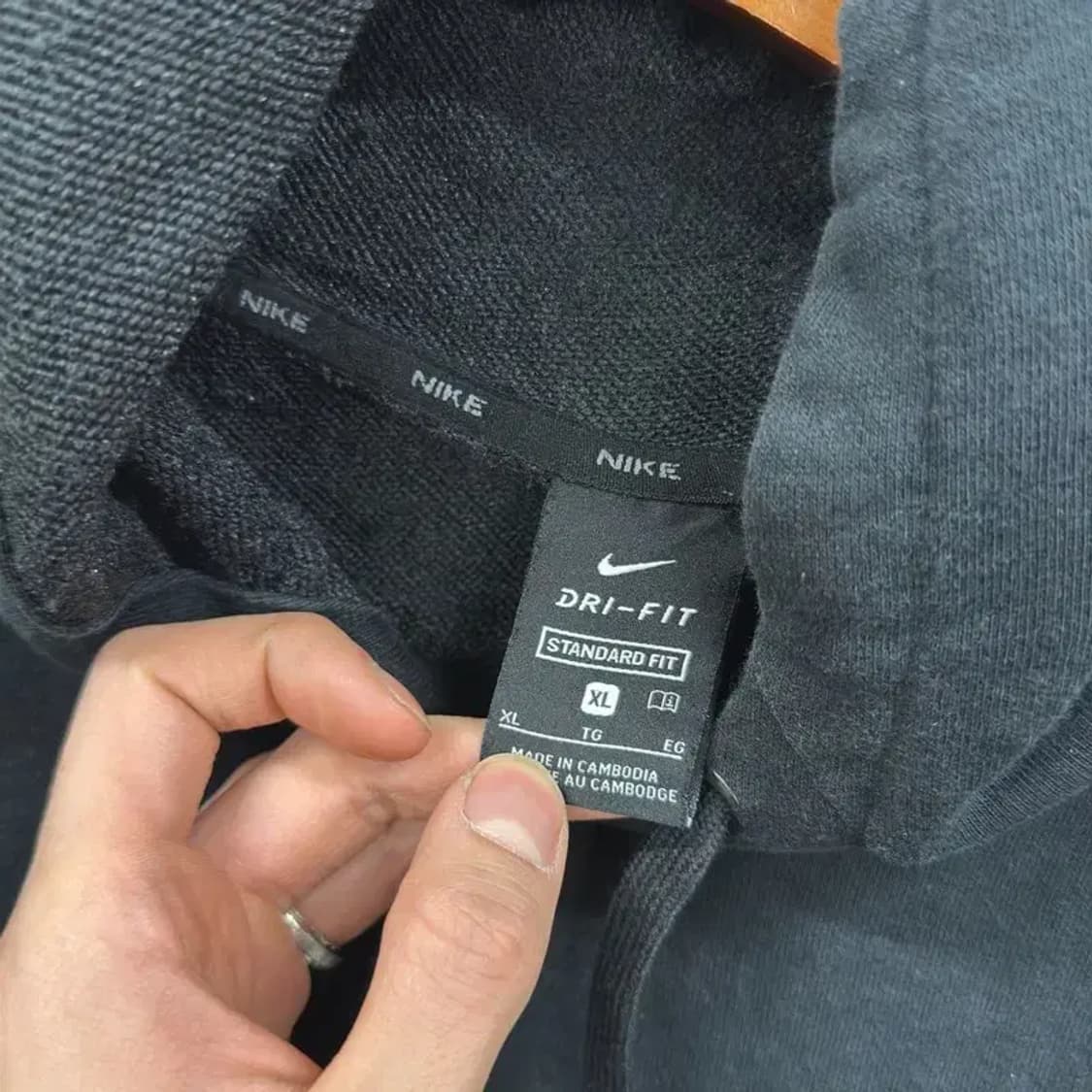 나이키 캐주얼 빅로고 드라이핏 블랙 후드티 XL A01417 상품이미지3