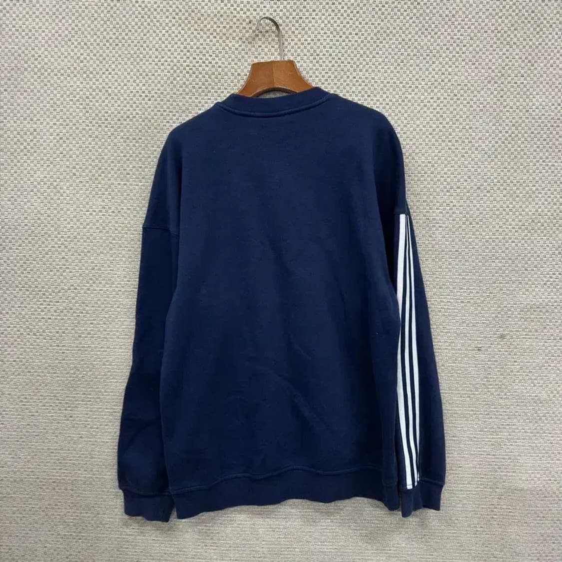 아디다스 캐주얼 자수로고 약기모 스웻셔츠 맨투맨 M A01409 상품이미지2