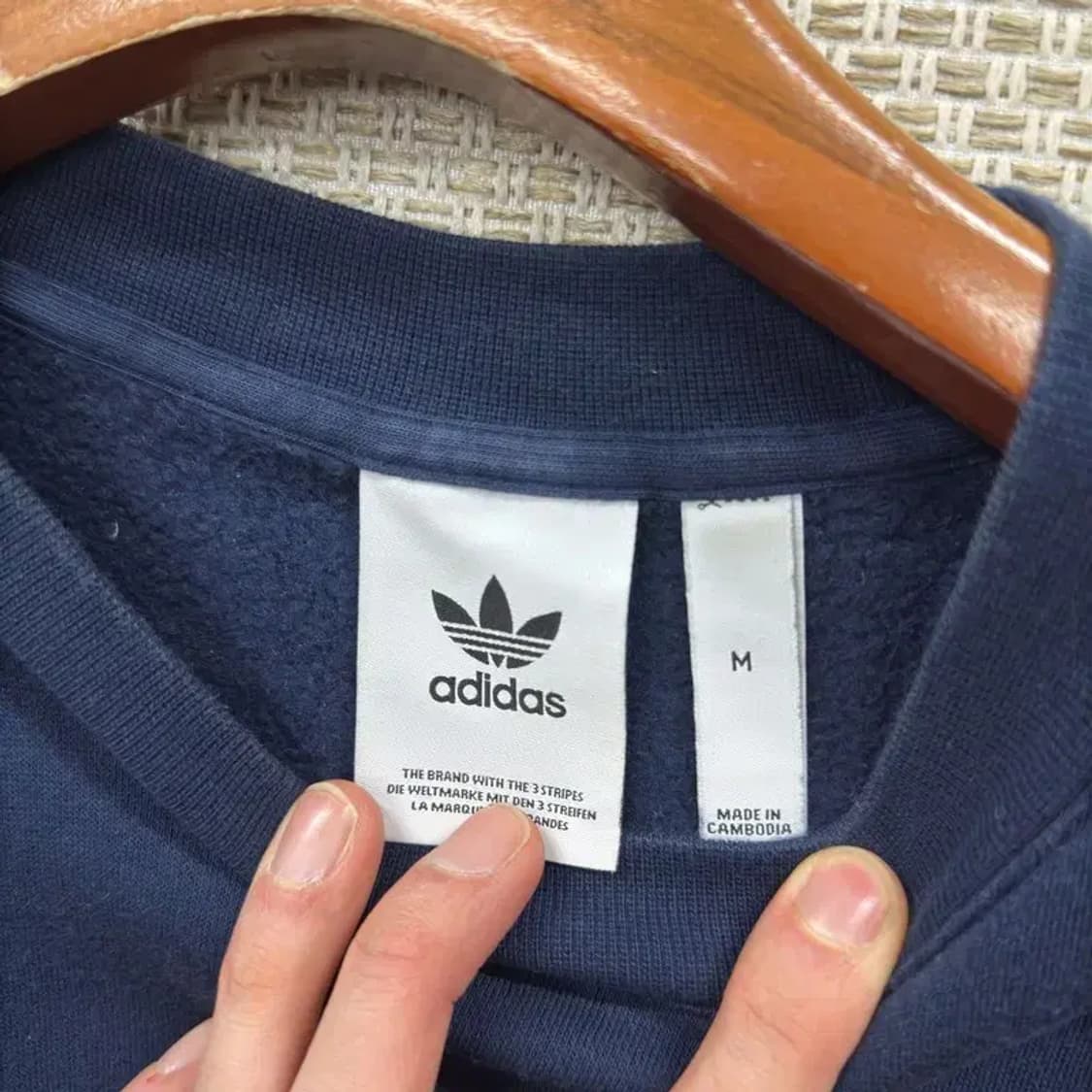 아디다스 캐주얼 자수로고 약기모 스웻셔츠 맨투맨 M A01409 상품이미지3