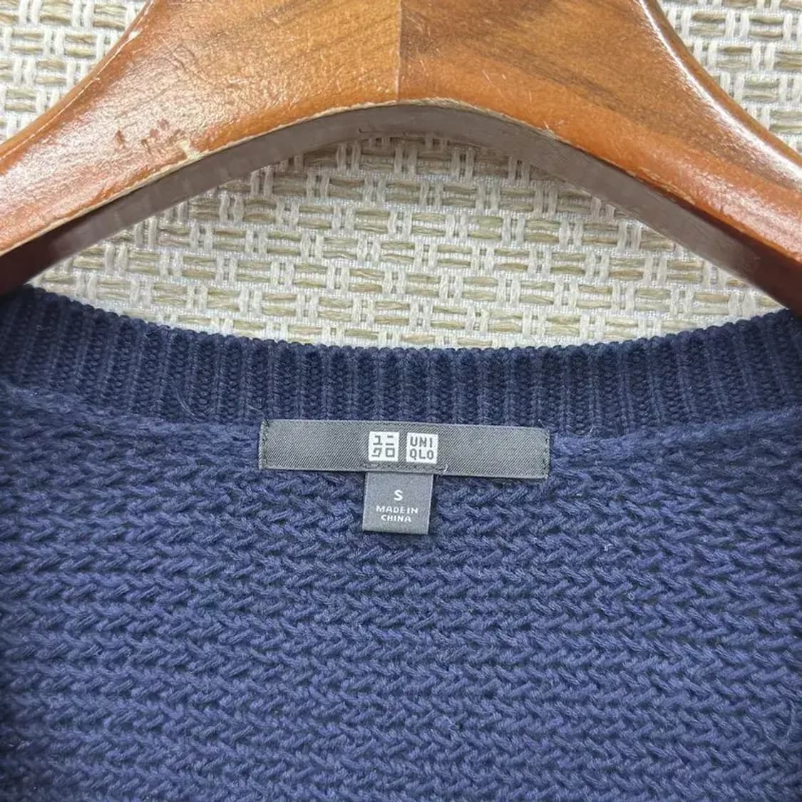 유니클로 캐주얼 브이넥 코튼 니트 스웨터 S A01492 상품이미지3