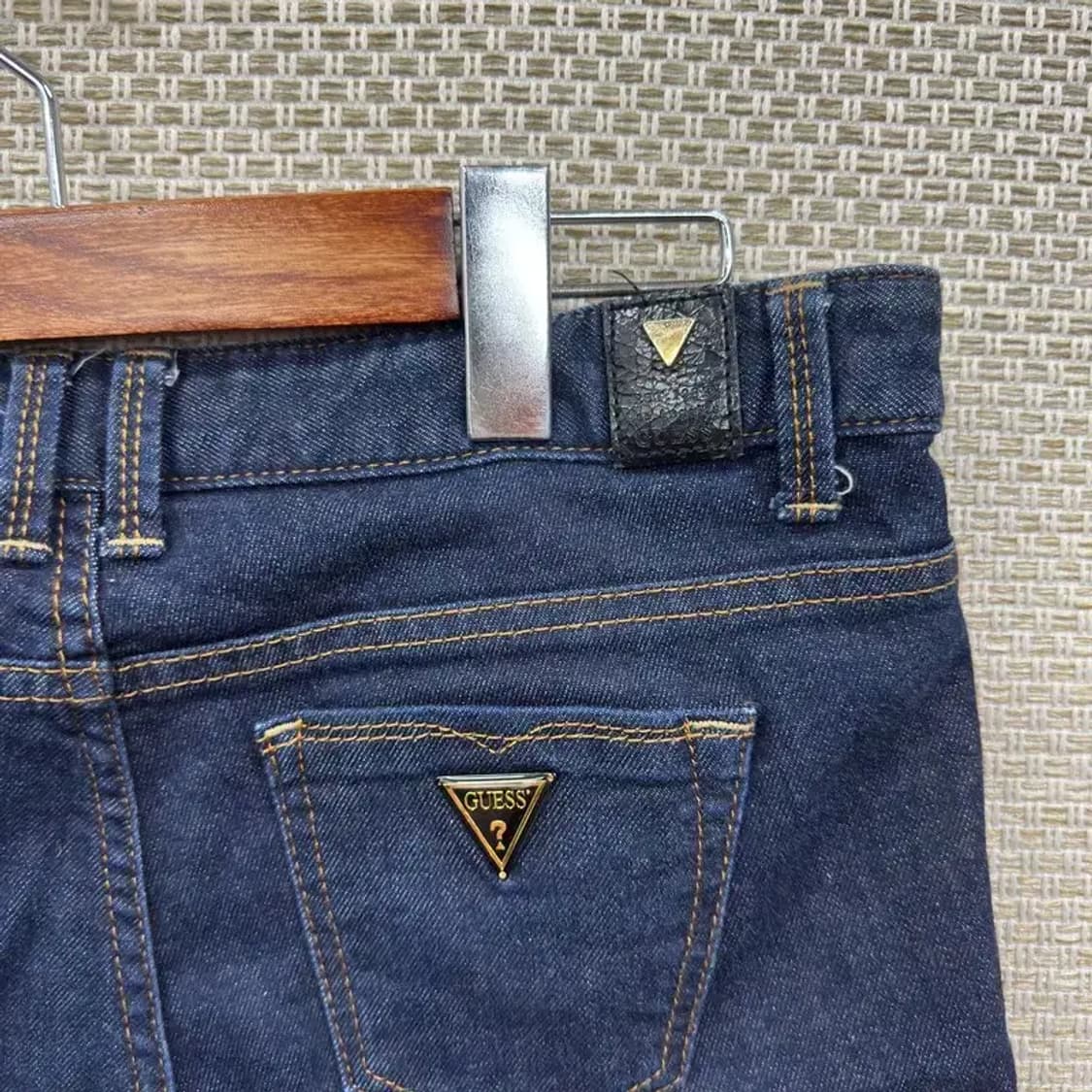 게스 블랙로고 데님 청바지 27인치 A01519 상품이미지3