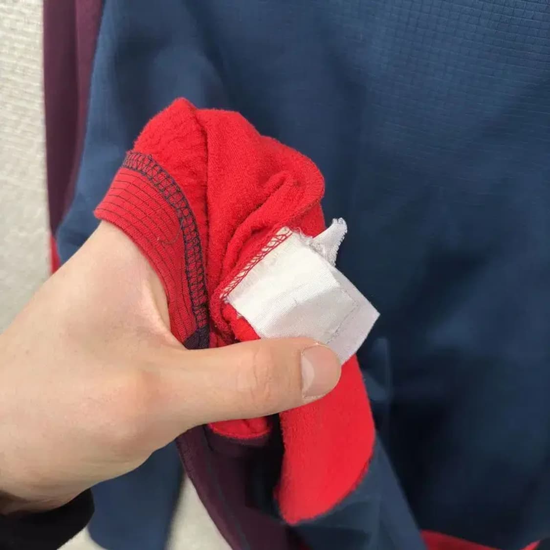 블랙야크 아웃도어 자수로고 약기모 반집업 긴팔티 95 A00813 상품이미지4