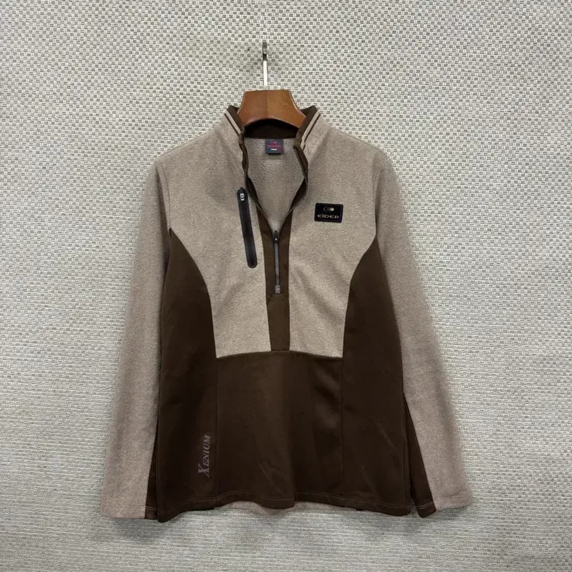 아이더 아웃도어 패치로고 약기모 반집업 긴팔티 95 A00830 상품이미지1