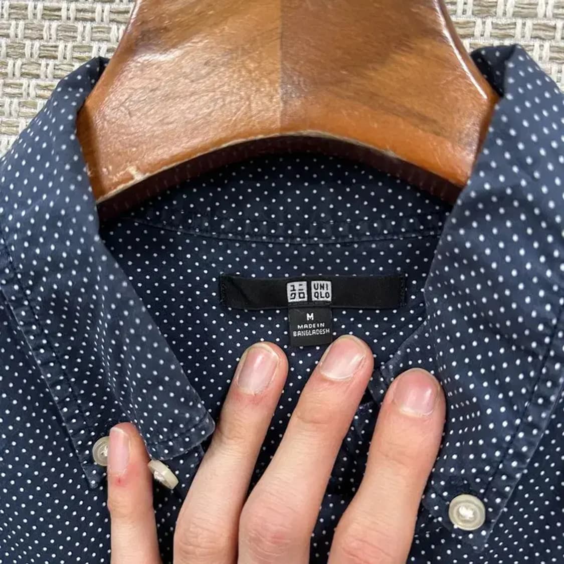 유니클로 캐주얼 도트 포켓 셔츠 M A01570 상품이미지3