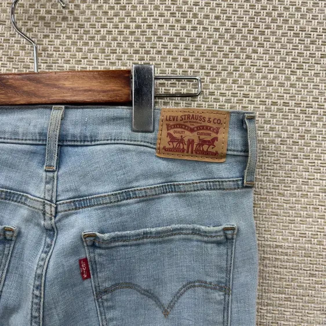 리바이스 314 스키니핏 연청 스판 청바지 27인치 A01592 상품이미지3