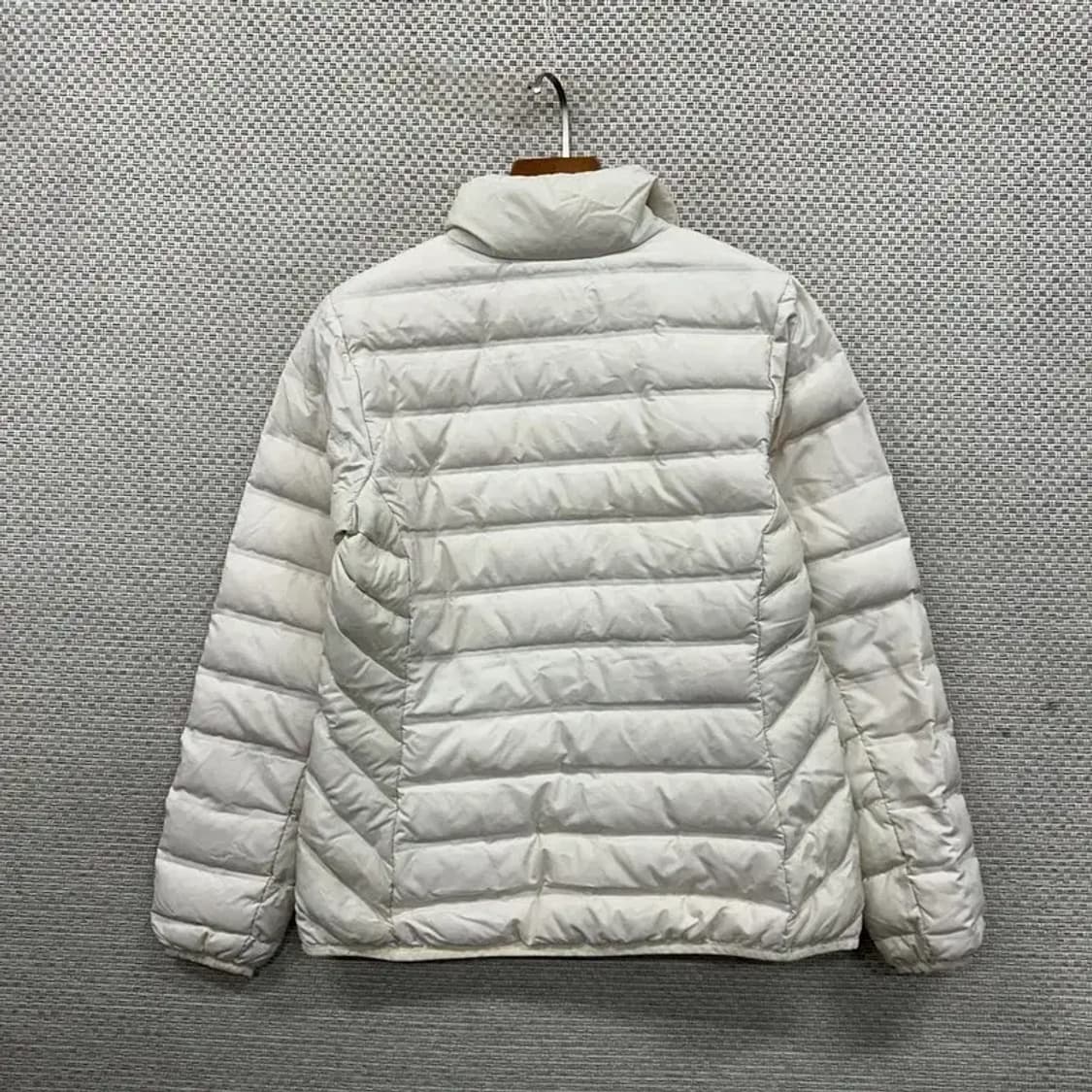 콜럼비아 아웃도어 등산 덕다운 경량 패딩 M A01576 상품이미지2