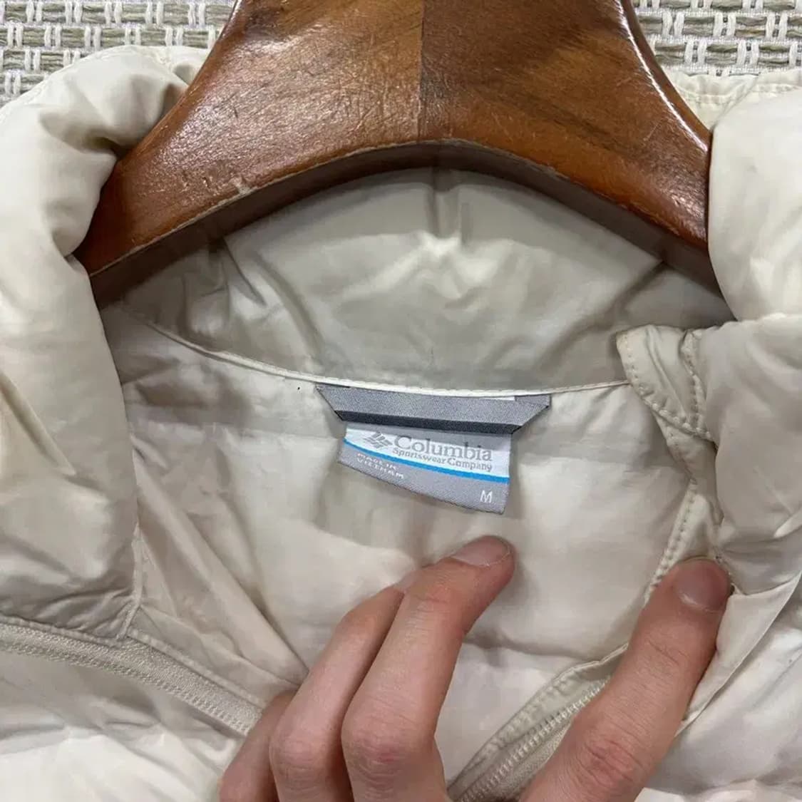 콜럼비아 아웃도어 등산 덕다운 경량 패딩 M A01576 상품이미지3