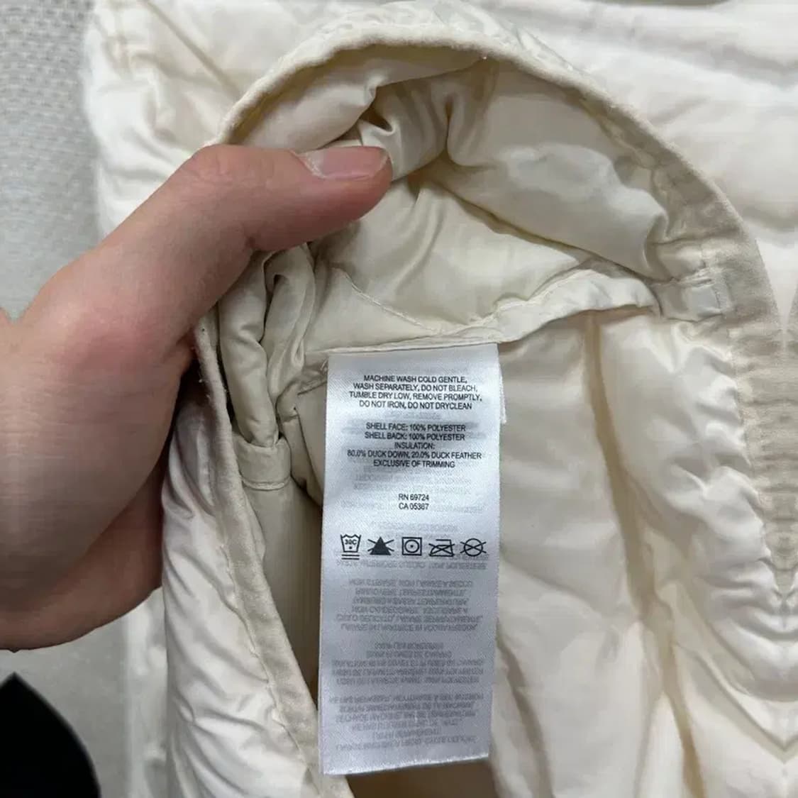 콜럼비아 아웃도어 등산 덕다운 경량 패딩 M A01576 상품이미지4