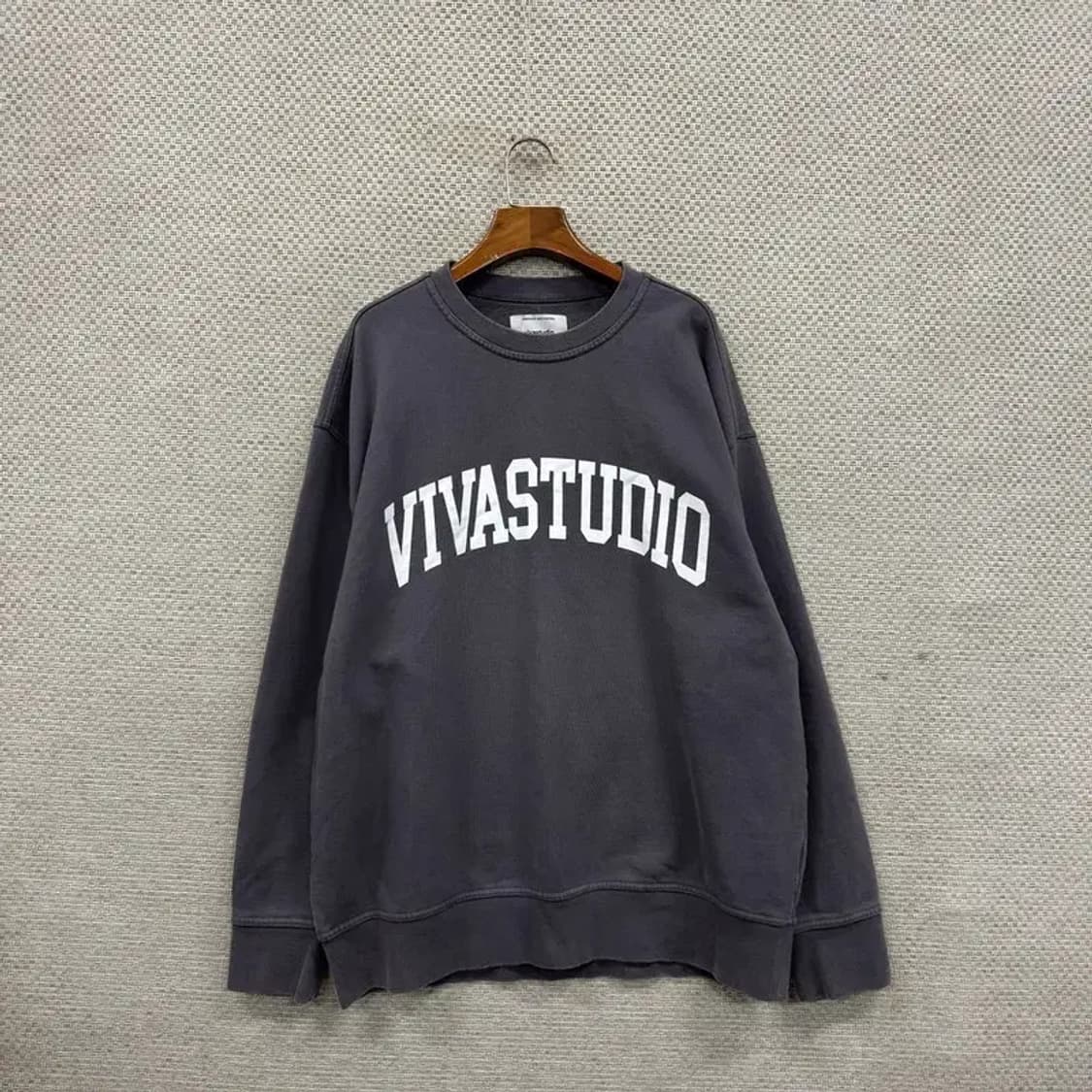 비바스튜디오 캐주얼 프린팅로고 스웻셔츠 맨투맨 XL A01730 상품이미지1