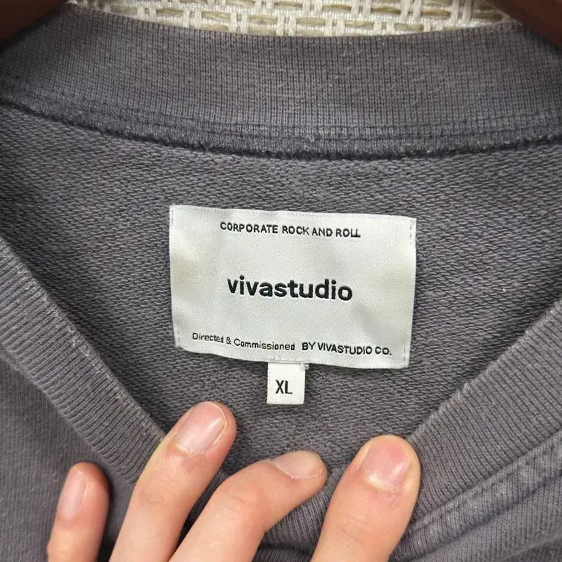 비바스튜디오 캐주얼 프린팅로고 스웻셔츠 맨투맨 XL A01730 상품이미지3
