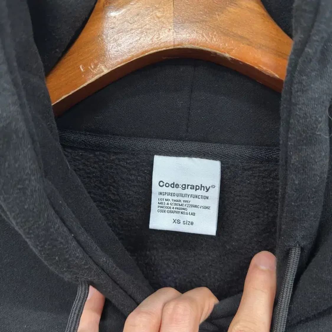 코드그라피 캐주얼 빅로고 기모 후드티 XS A01748 상품이미지3