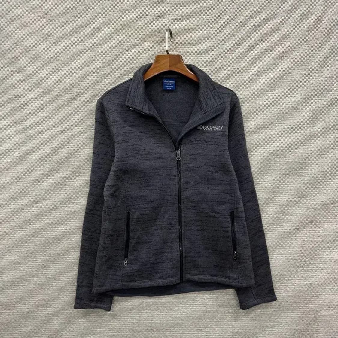 디스커버리 아웃도어 자수로고 플리스 후리스 집업 100 A01888 상품이미지1