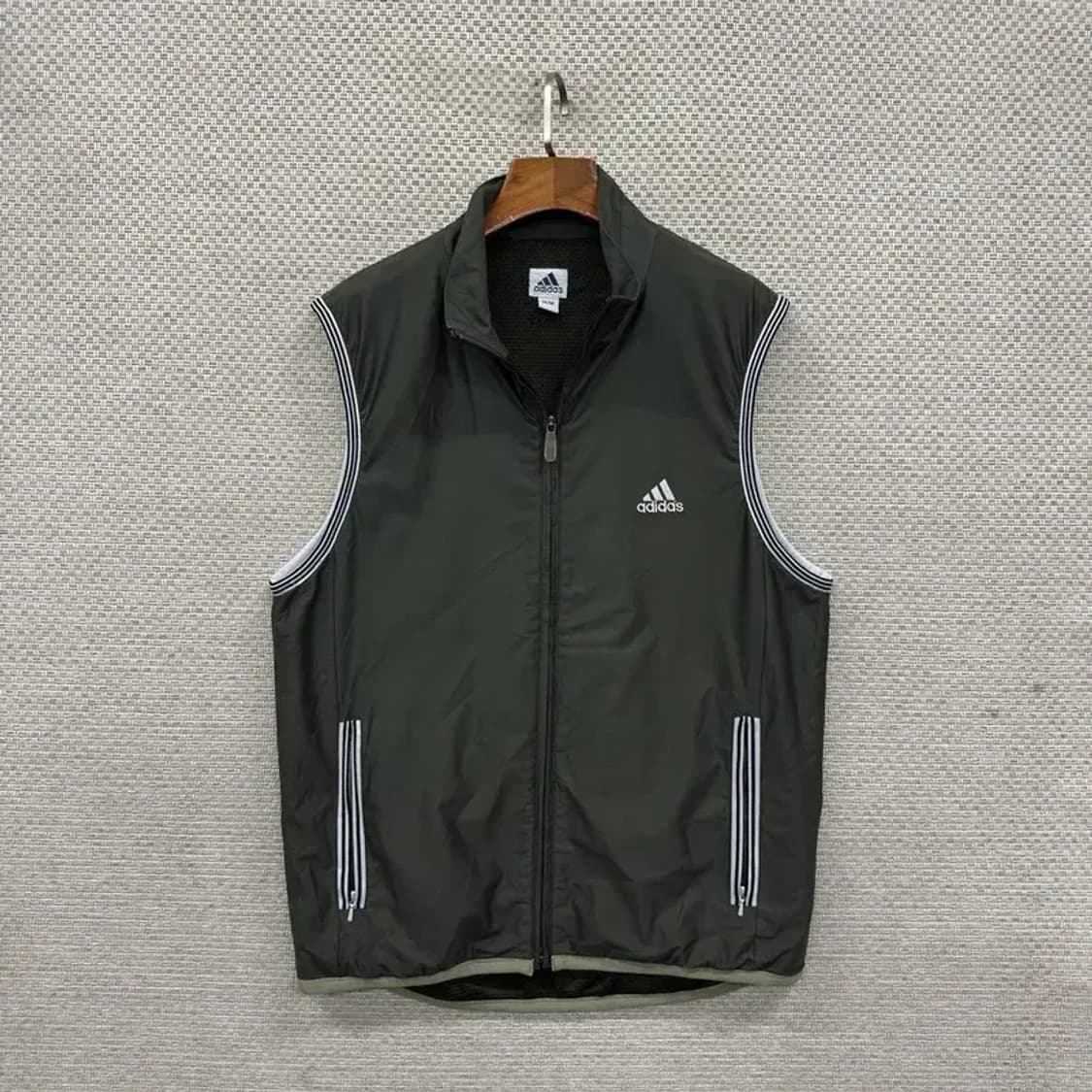 아디다스 올드스쿨 자수로고 트랙탑 베스트 조끼 M A01908 상품이미지1