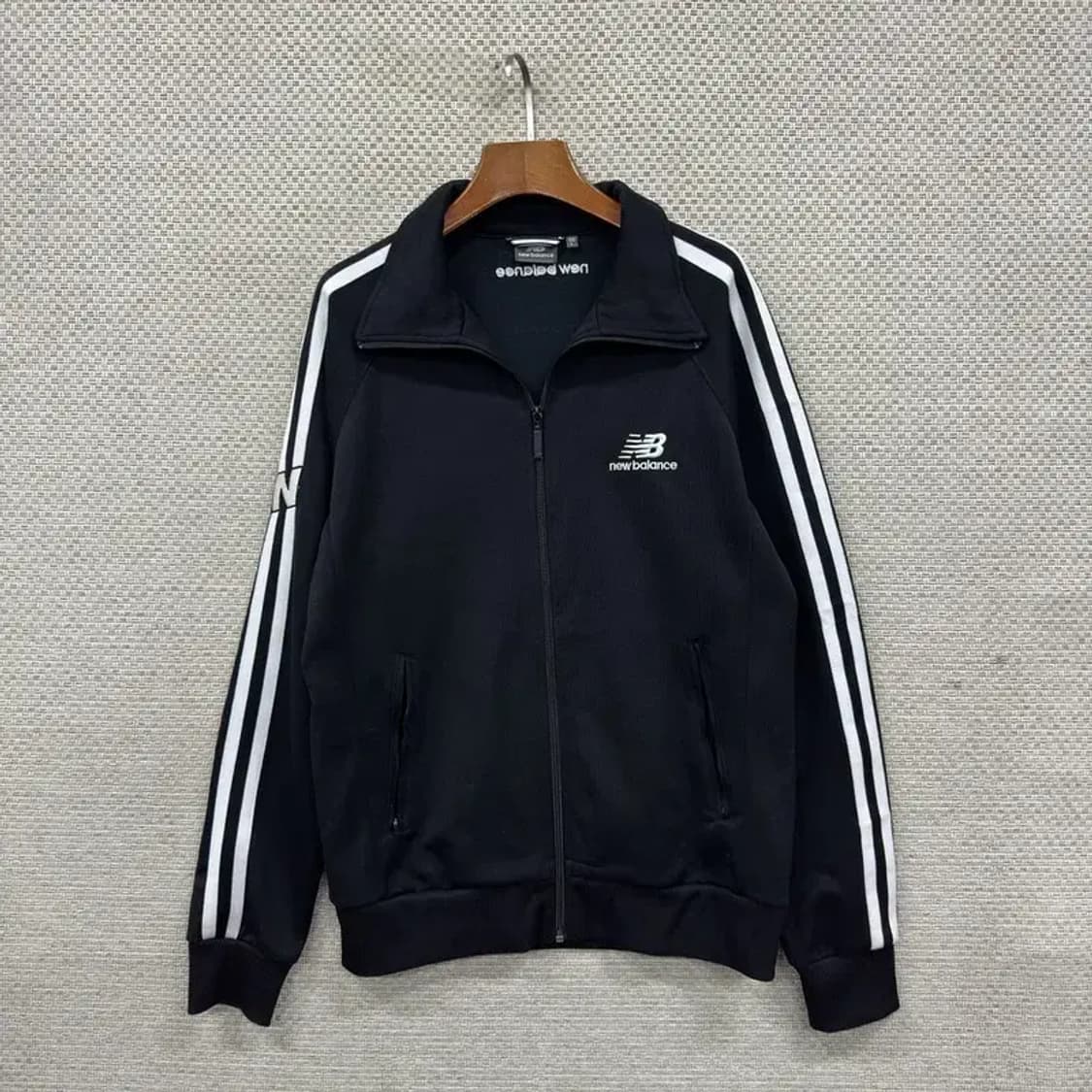 뉴발란스 자수로고 트랙탑 져지 집업 L A01903 상품이미지1