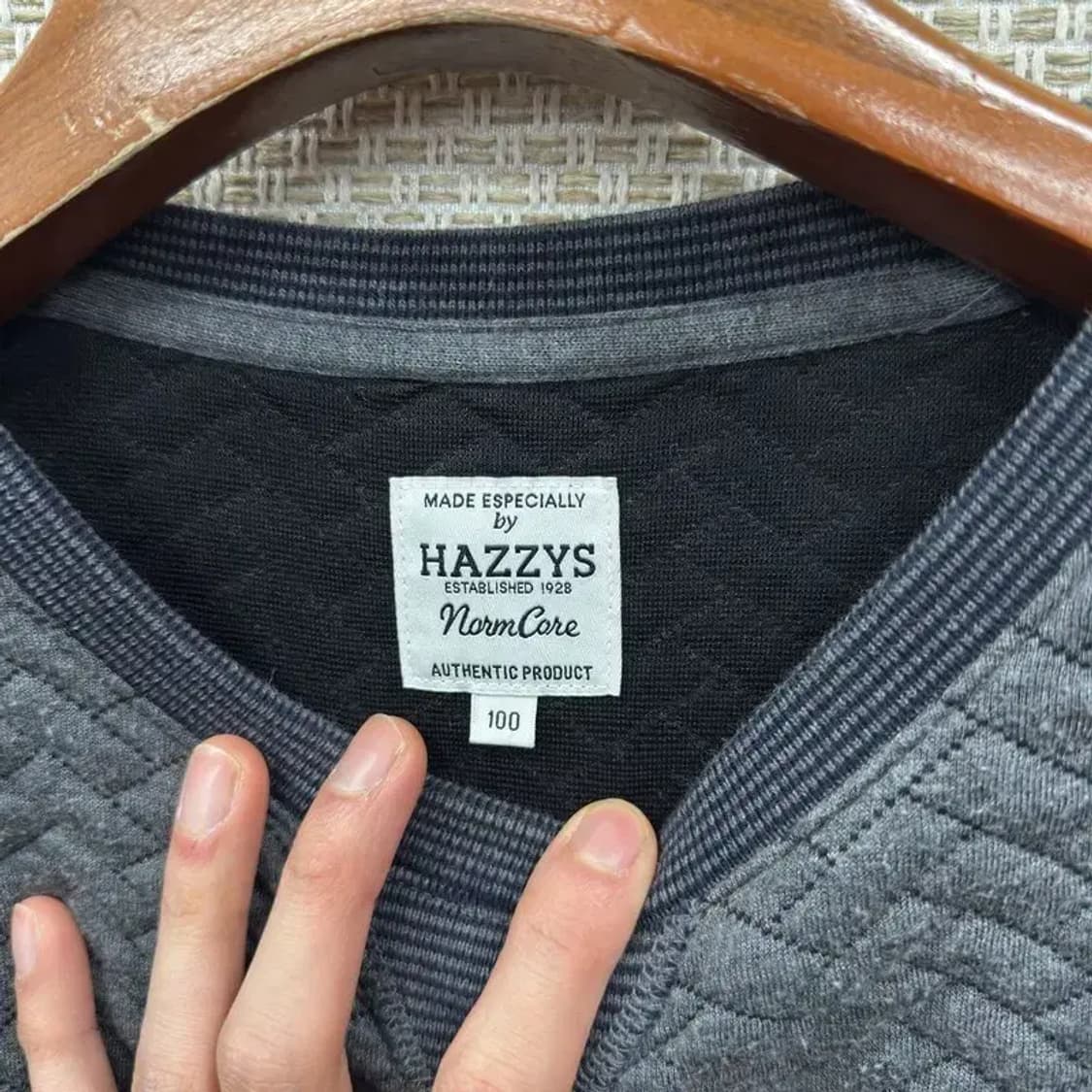 헤지스 캐주얼 자수로고 스웻셔츠 맨투맨 100 A01962 상품이미지3