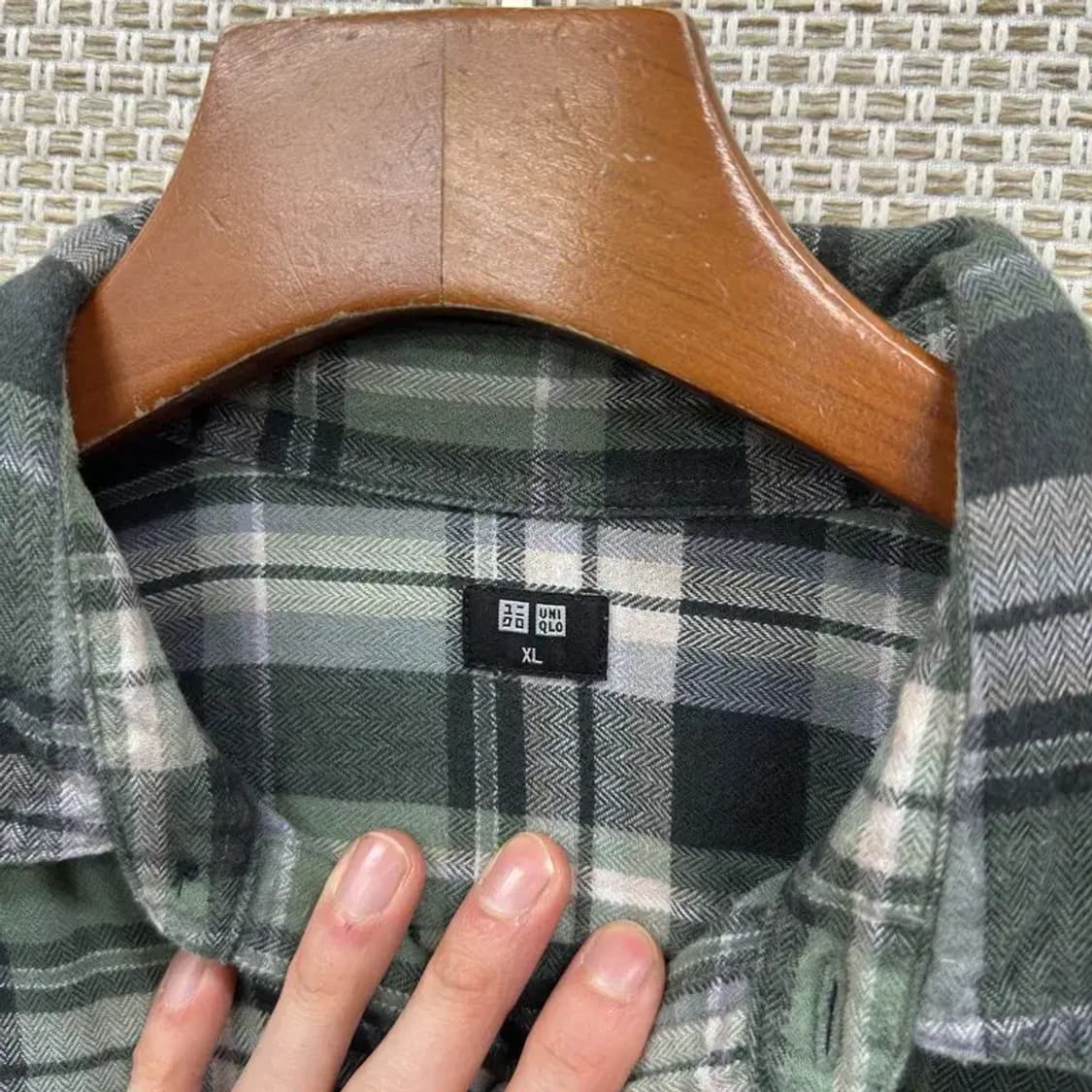 유니클로 캐주얼 포켓 긴팔 셔츠 105 A01968 상품이미지3