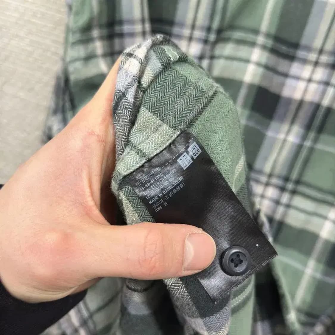 유니클로 캐주얼 포켓 긴팔 셔츠 105 A01968 상품이미지4