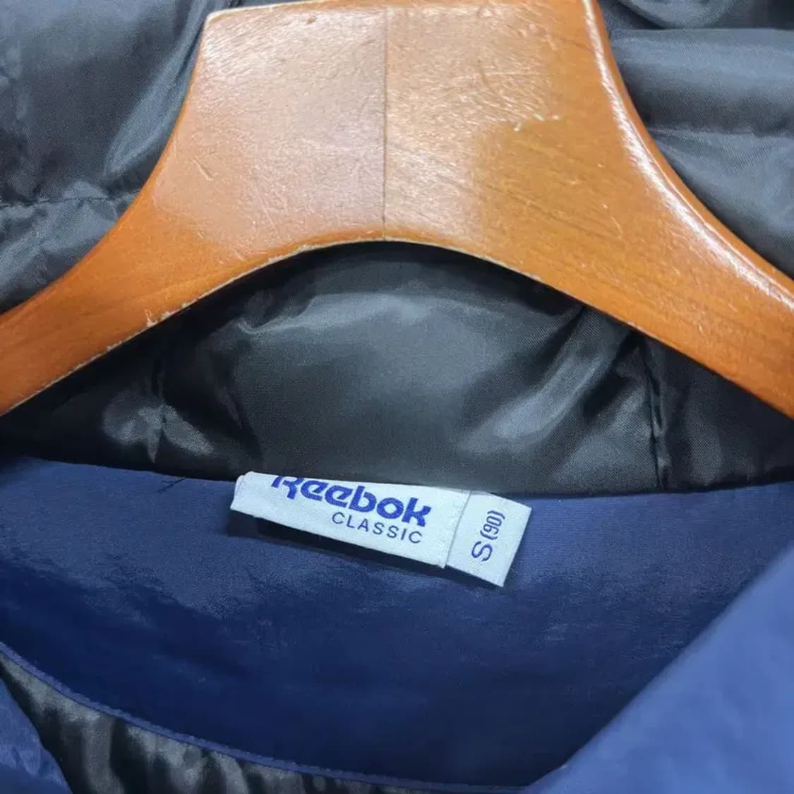 리복 프린팅로고 깃털 다운 롱 패딩 점퍼 S A02069 상품이미지3