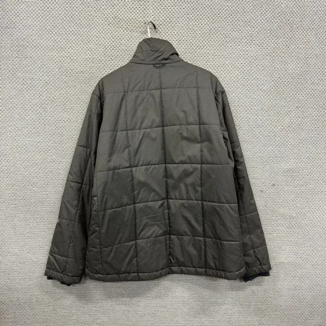 콜럼비아 아웃도어 옴니히터 경량 패딩 점퍼 L A02074 상품이미지2