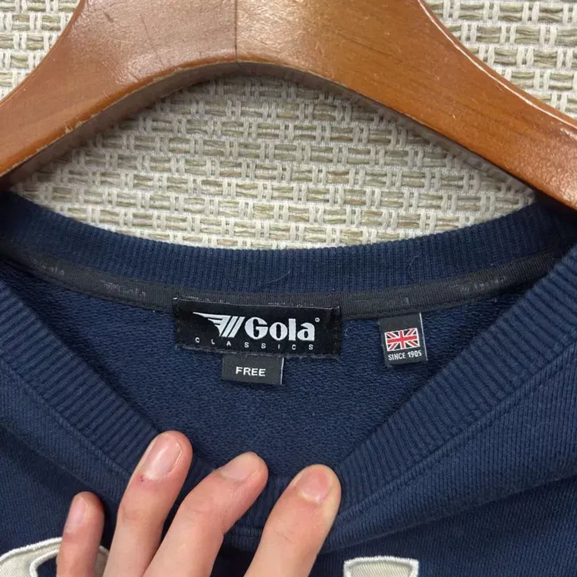 골라 빅프린팅로고 크롭 스웻셔츠 맨투맨 F A02212 상품이미지3