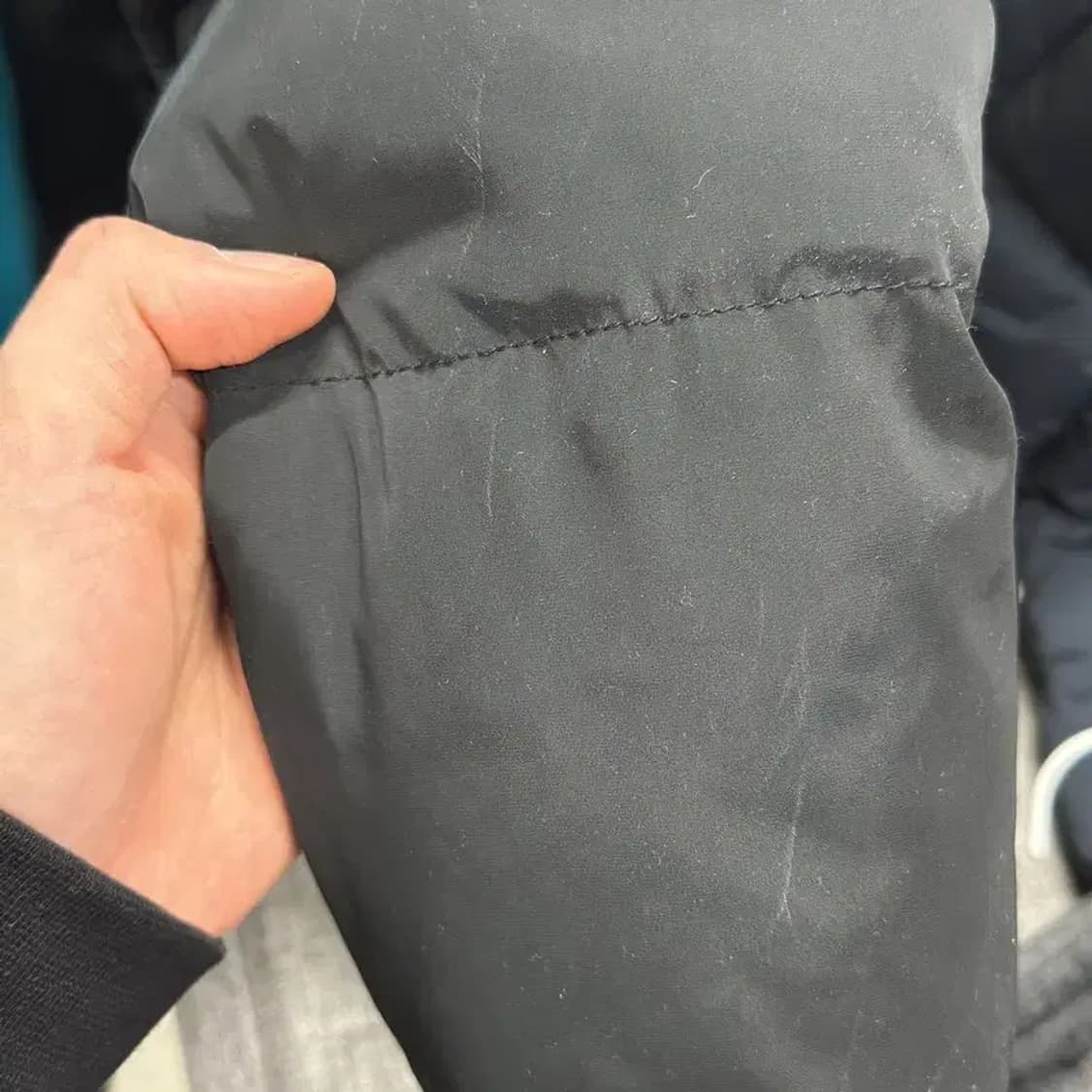 게스 폭스퍼 오리털 덕다운 패딩 점퍼 M A02206 상품이미지5