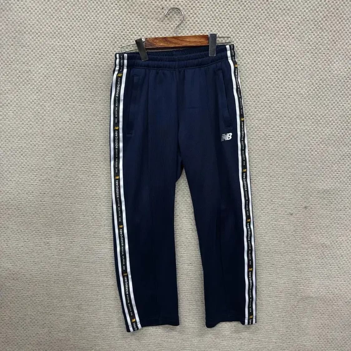 뉴발란스 사이드라인 트랙팬츠 츄리닝바지 80 A02241 상품이미지1