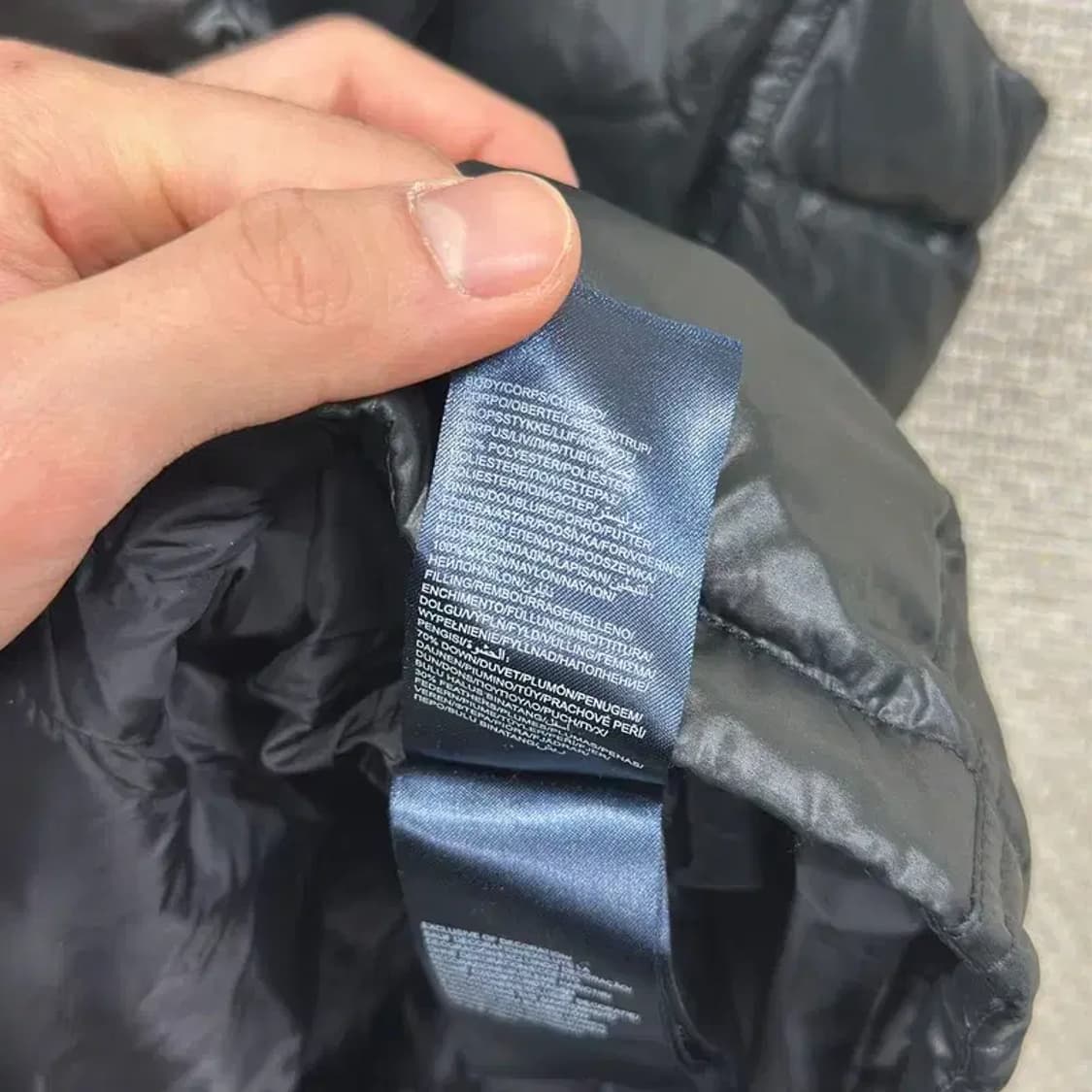 타미힐피거 캐주얼 유광 다운 패딩 조끼 베스트 M A02305 상품이미지4