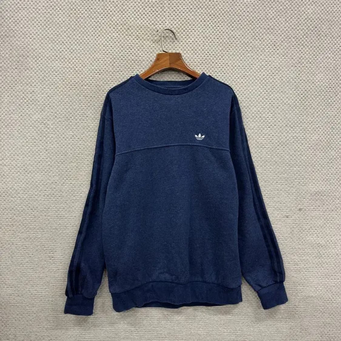 아디다스 캐주얼 자수로고 약기모 스웻셔츠 맨투맨 95 A02297 상품이미지1