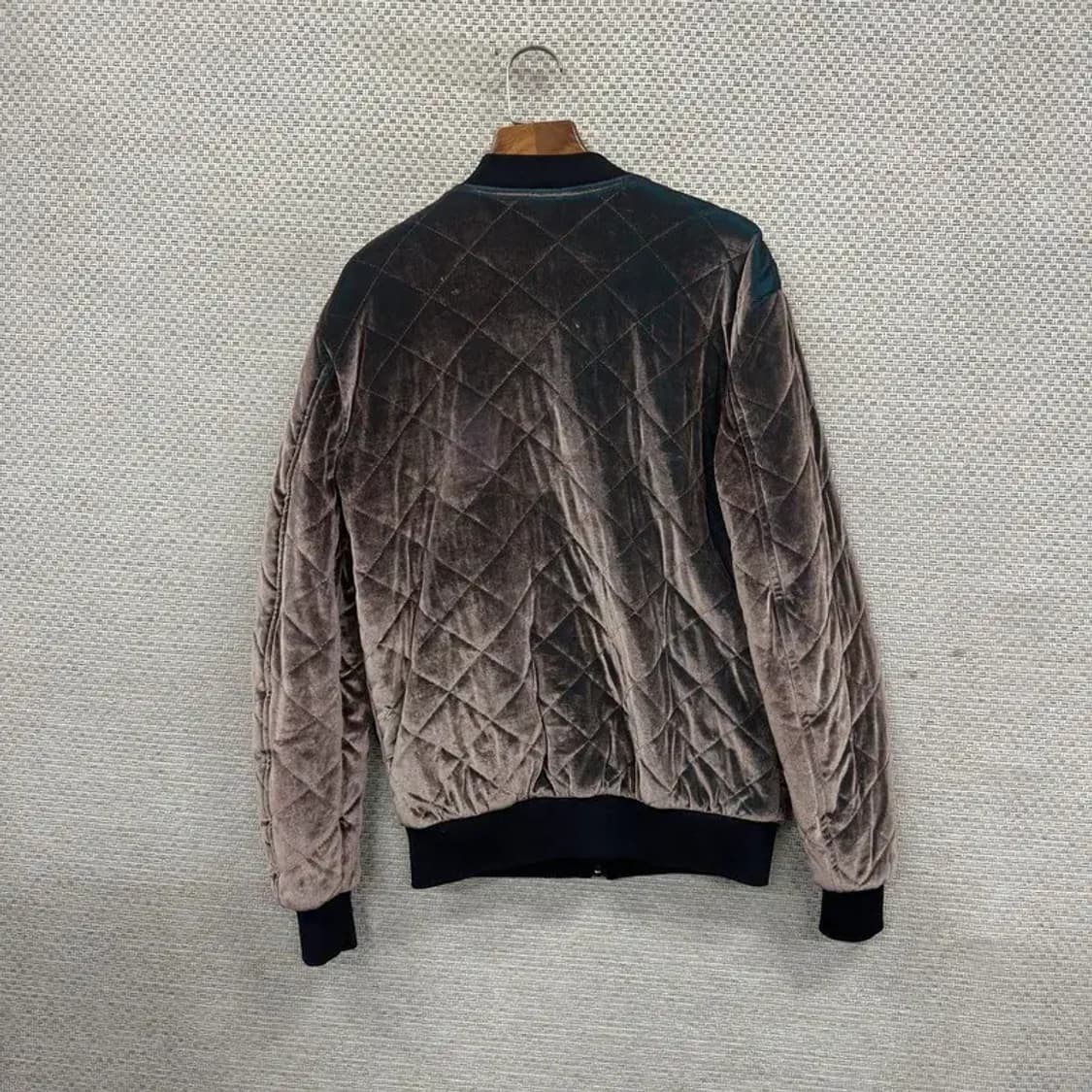 자라 ZARA 캐주얼 퀄팅 유광 벨벳 자켓 S A02362 상품이미지2