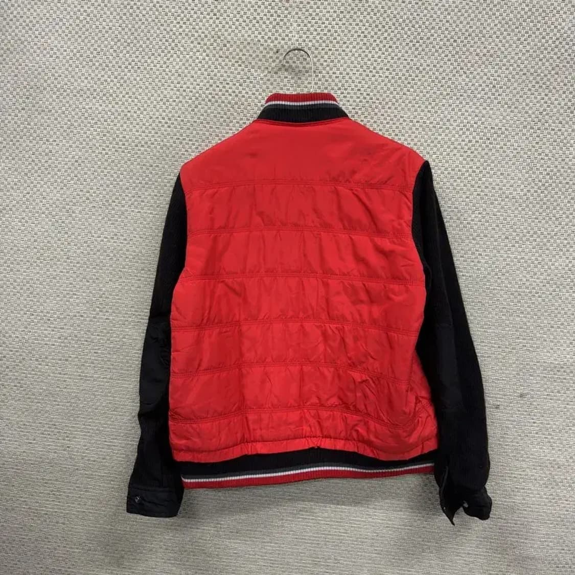 아식스 캐주얼 자수로고 퀄팅 니트소매 점퍼 100 A02449 상품이미지2