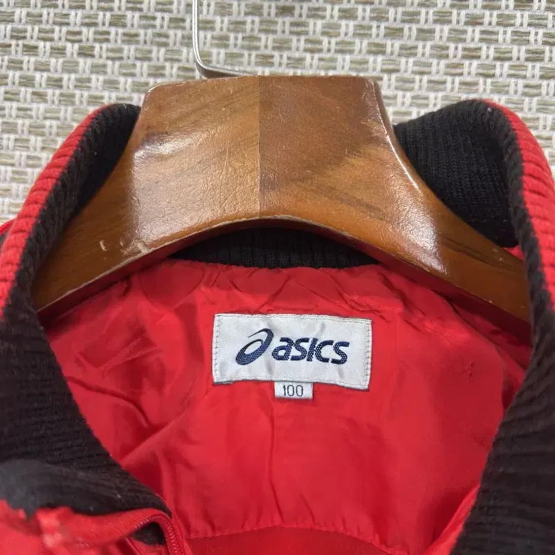 아식스 캐주얼 자수로고 퀄팅 니트소매 점퍼 100 A02449 상품이미지3