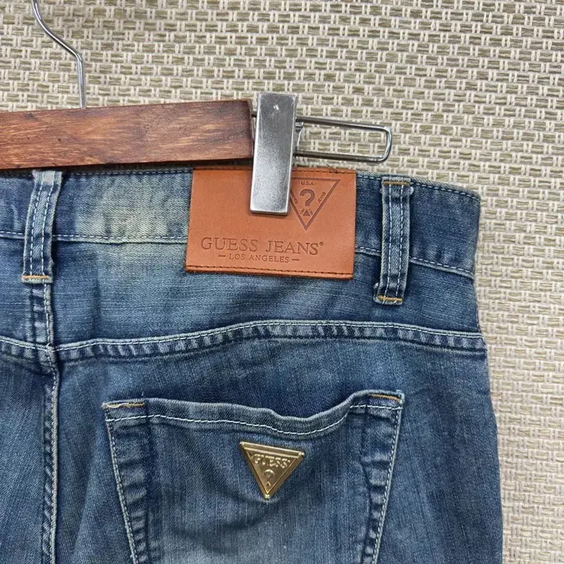 게스 금장로고 워싱 데님 청바지 31인치 A02479 상품이미지3