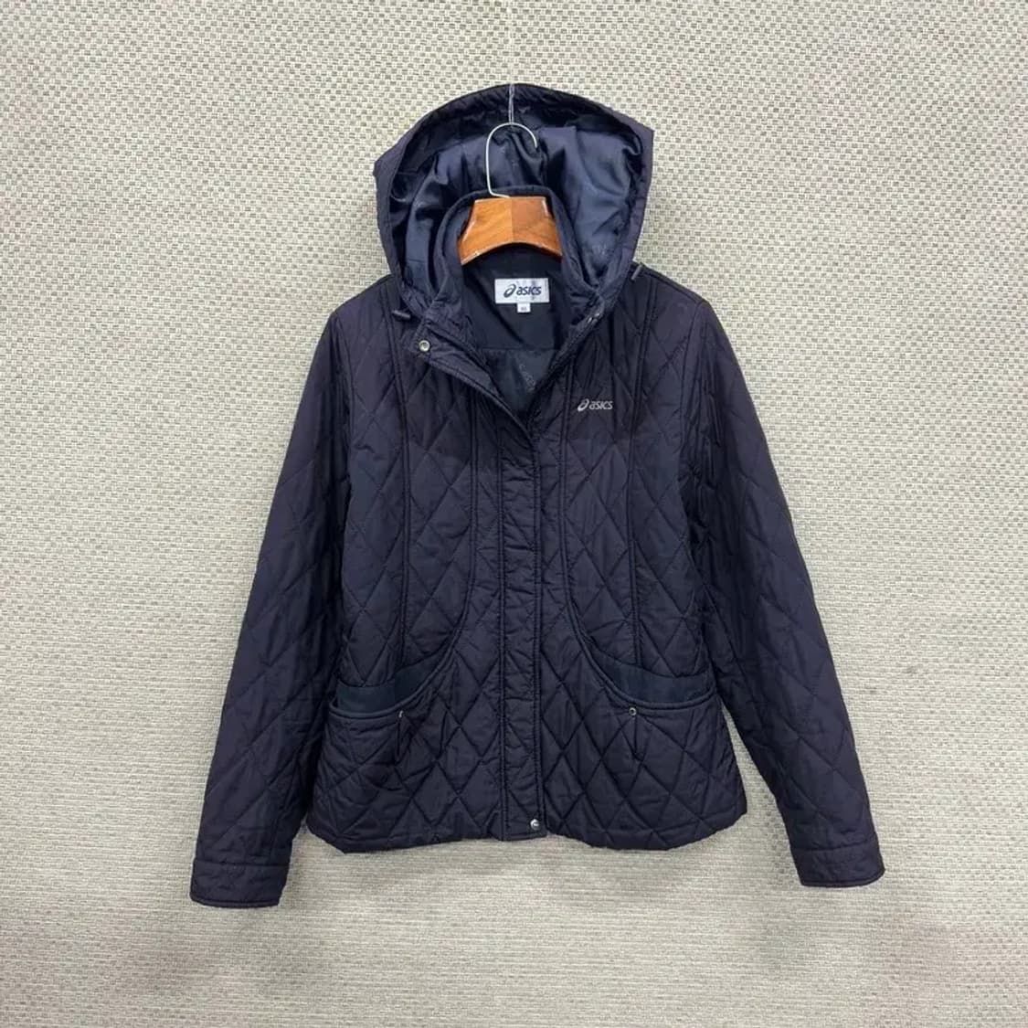 아식스 캐주얼 자수로고 퀄팅 경량 패딩 자켓 95 A02464 상품이미지1