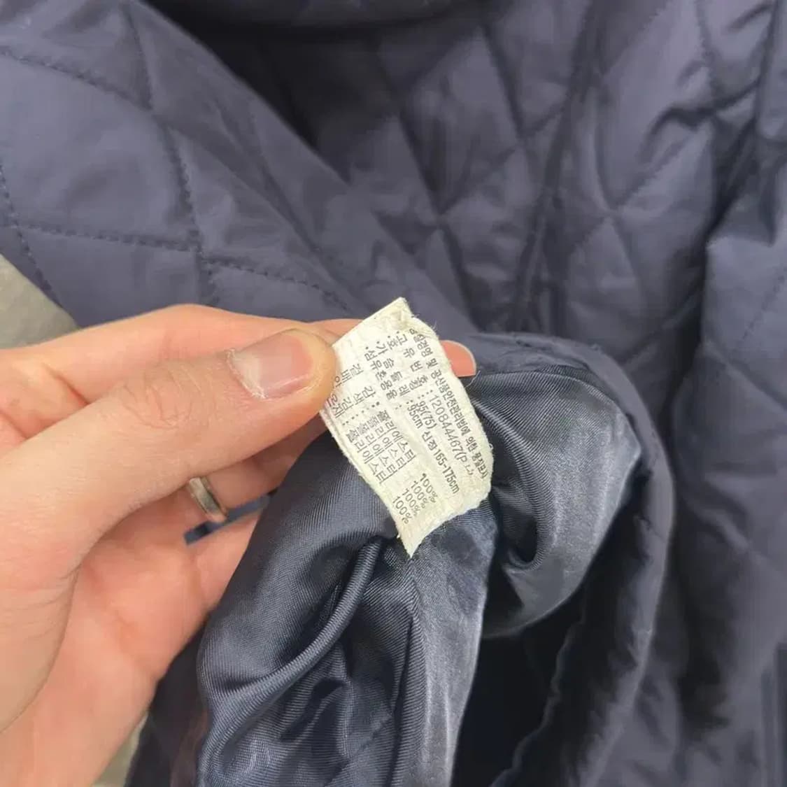 아식스 캐주얼 자수로고 퀄팅 경량 패딩 자켓 95 A02464 상품이미지4