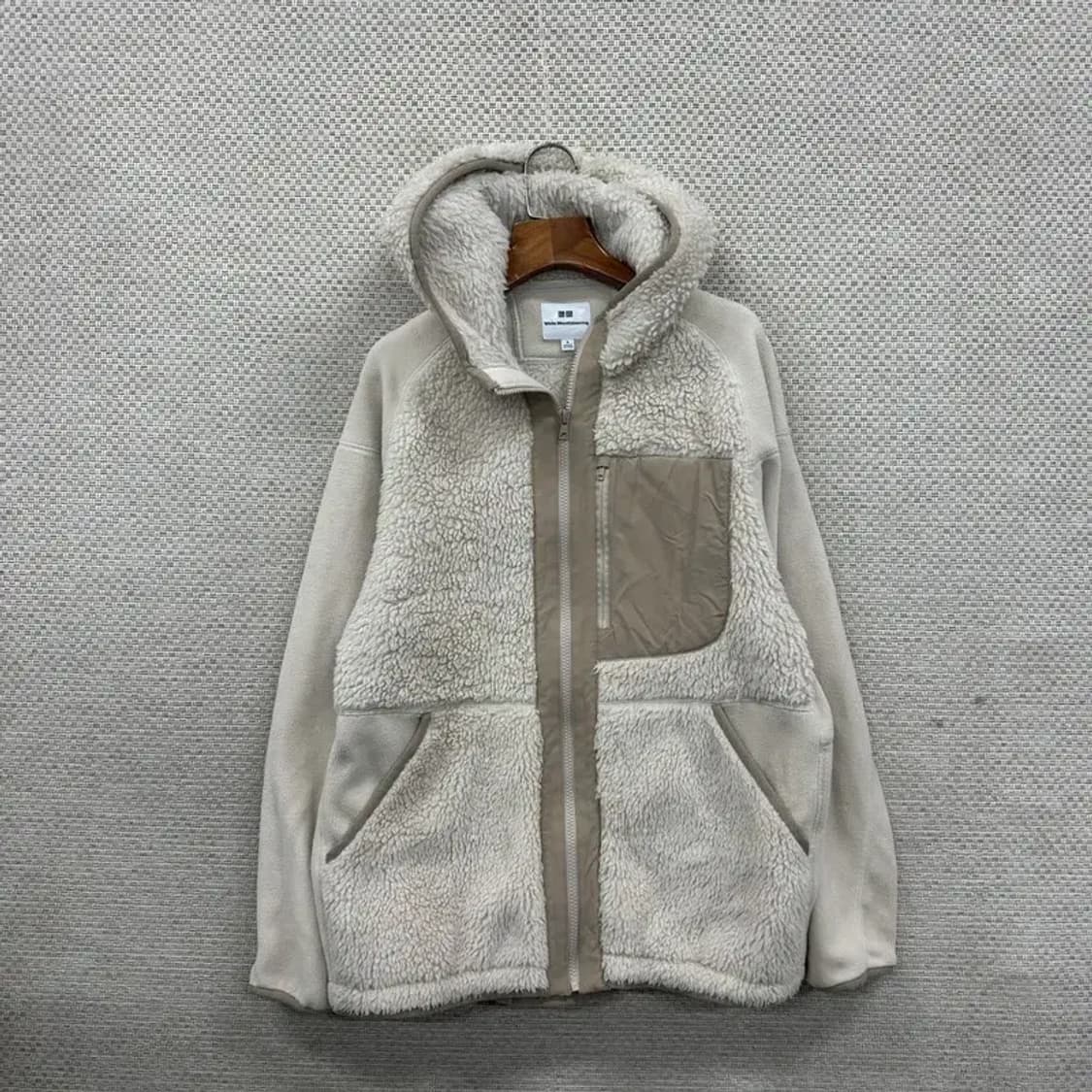 유니클로 화이트마운티니어링 양털 플리스 후리스 M A02468 상품이미지1