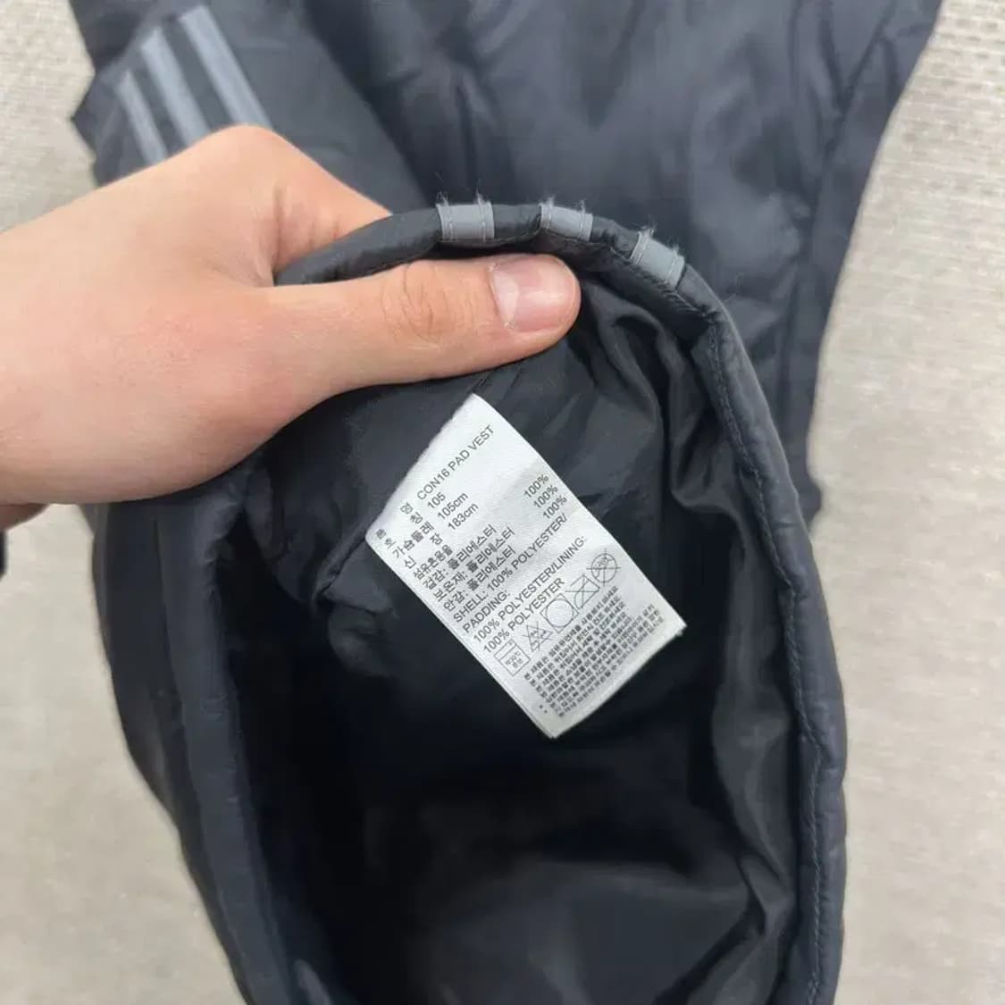 아디다스 캐주얼 프린팅로고 패딩 조끼 베스트 105 A02540 상품이미지4