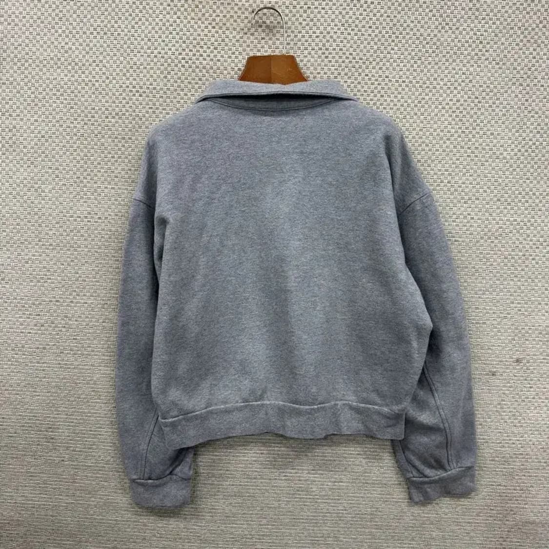 네파 캐주얼 자수 크롭 반집업 스웻셔츠 맨투맨 100 A02631 상품이미지2