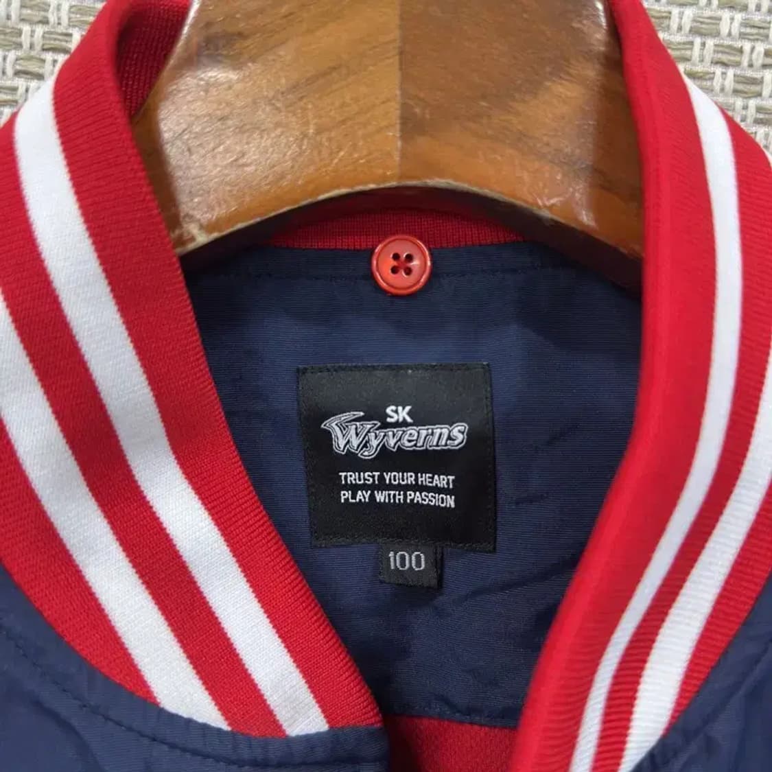 다이나핏 SK와이번스 바시티자켓 야구잠바 100 A02713 상품이미지3