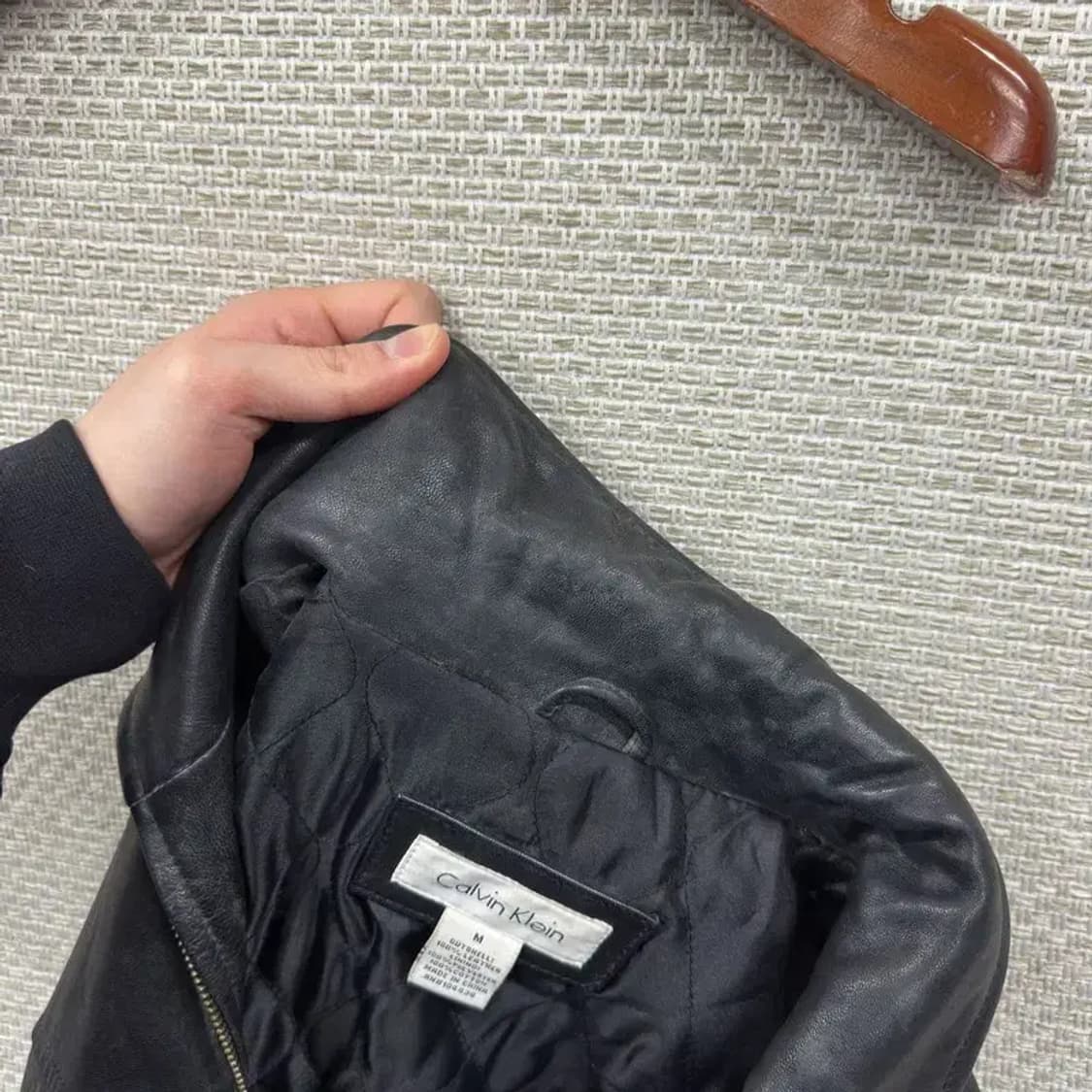 캘빈클라인 올드스쿨 누빔 레더 가죽 자켓 M A02685 상품이미지4
