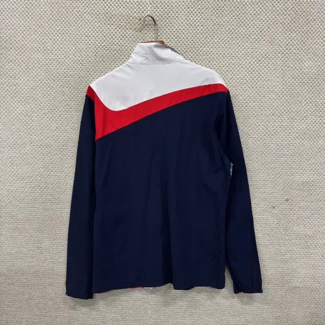 요넥스 캐주얼 프린팅로고 트레이닝 집업 100 A02781 상품이미지2