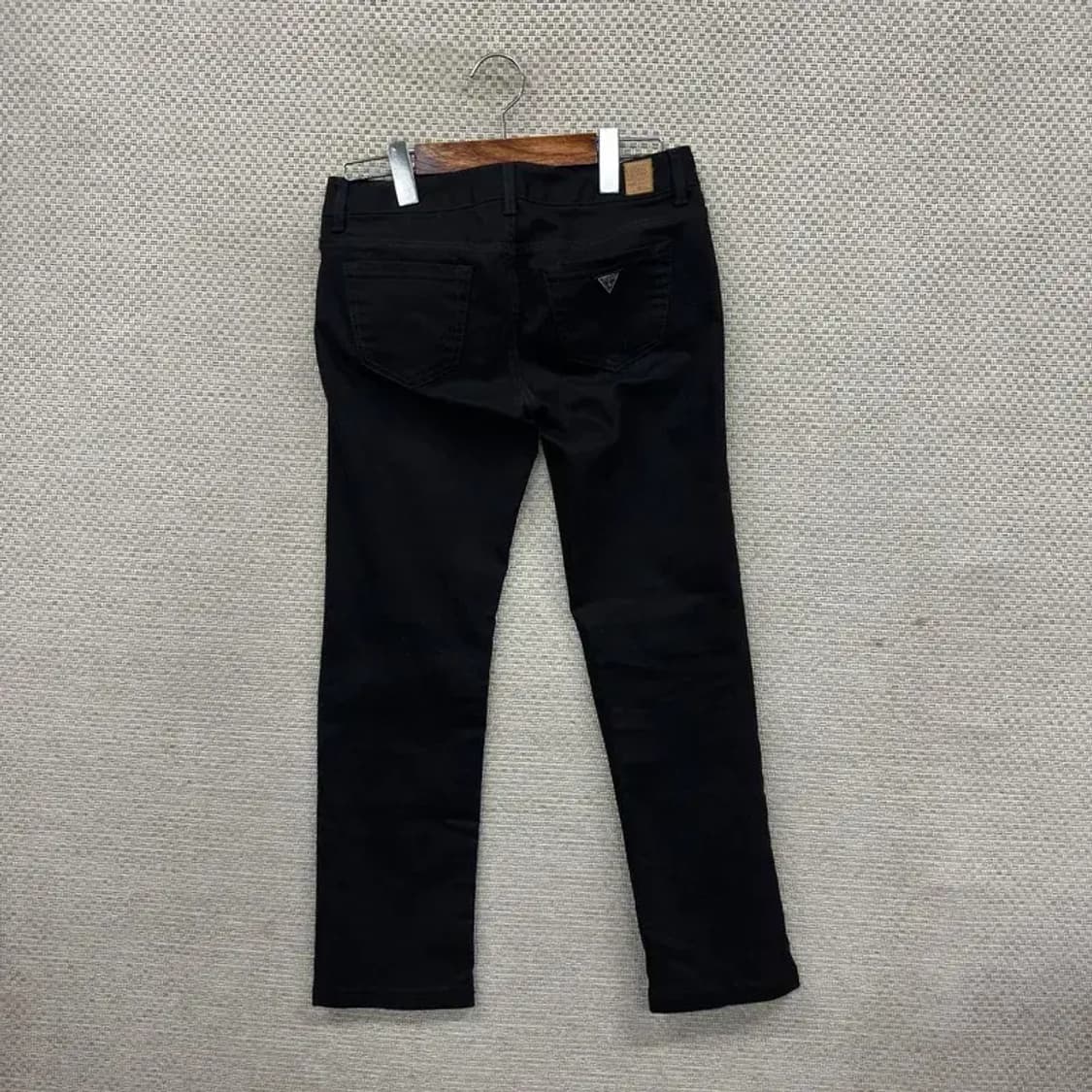 게스 로고 블랙진 스판 데님 흑청바지 26인치 A02802 상품이미지2