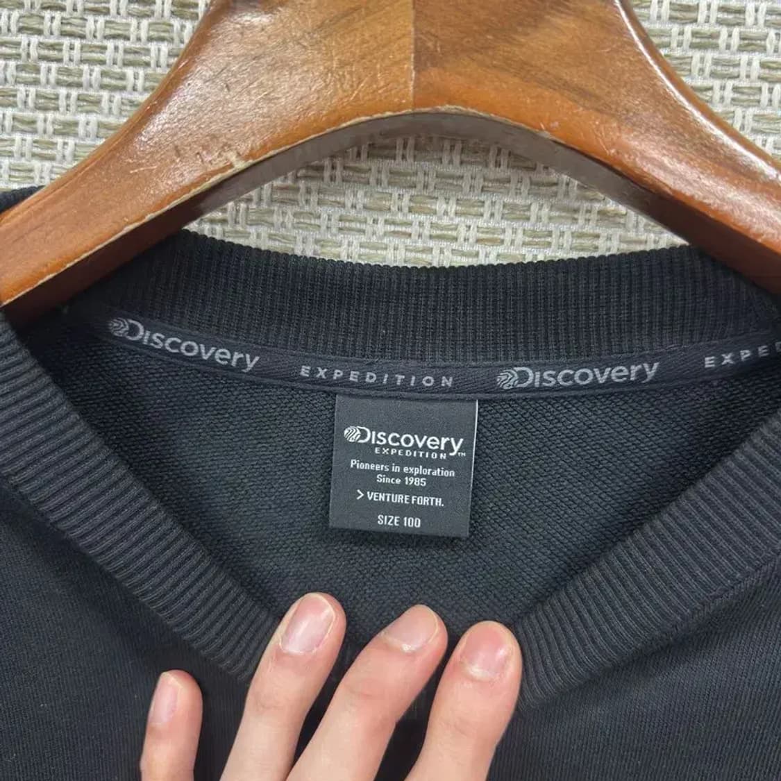 디스커버리 캐주얼 패치로고 스웻셔츠 맨투맨 100 A02857 상품이미지3